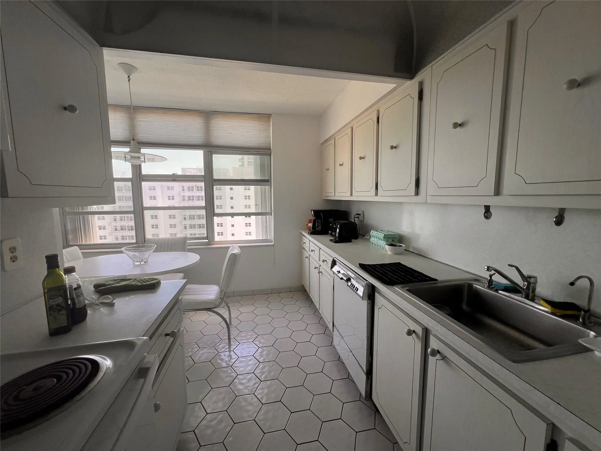 4280 GALT OCEAN Drive #15H