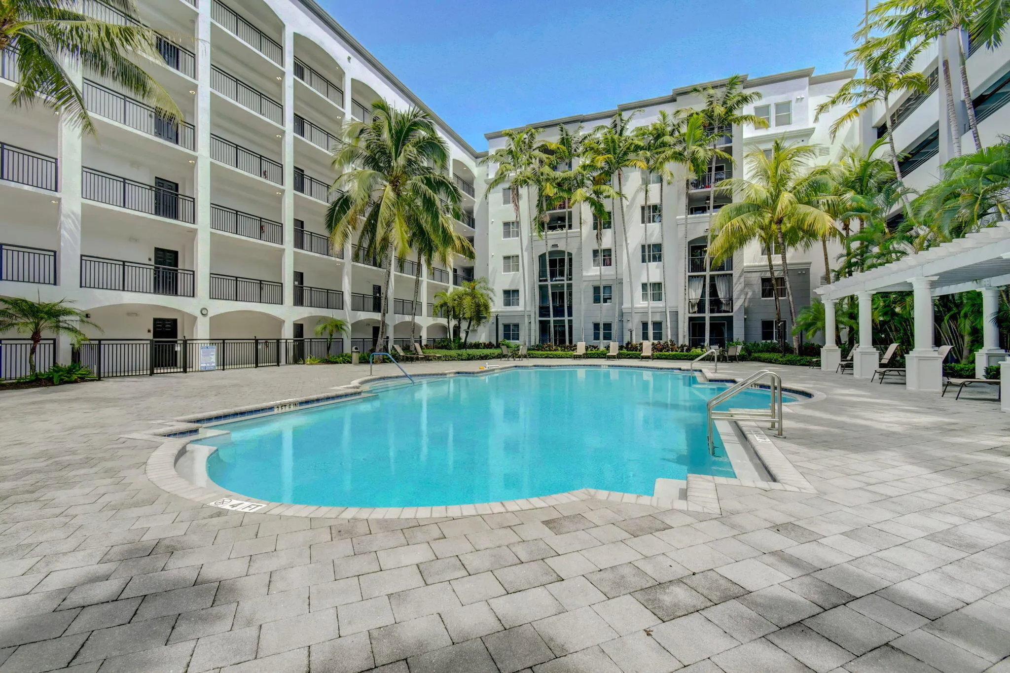 1660 RENAISSANCE COMMONS Boulevard #2124