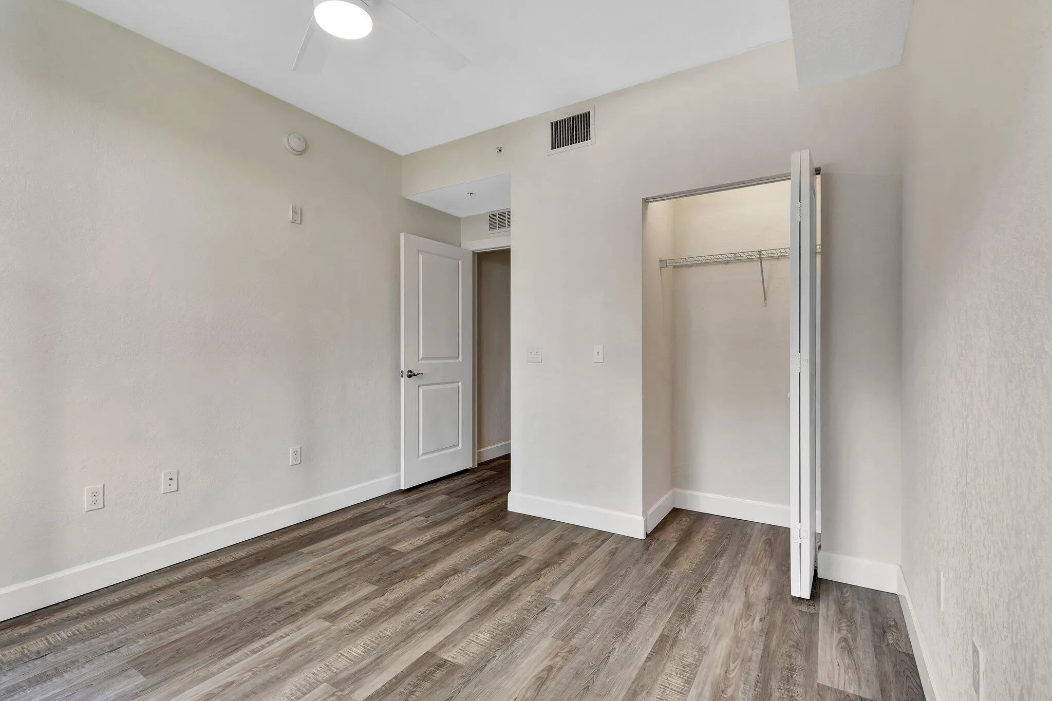 1660 RENAISSANCE COMMONS Boulevard #2124