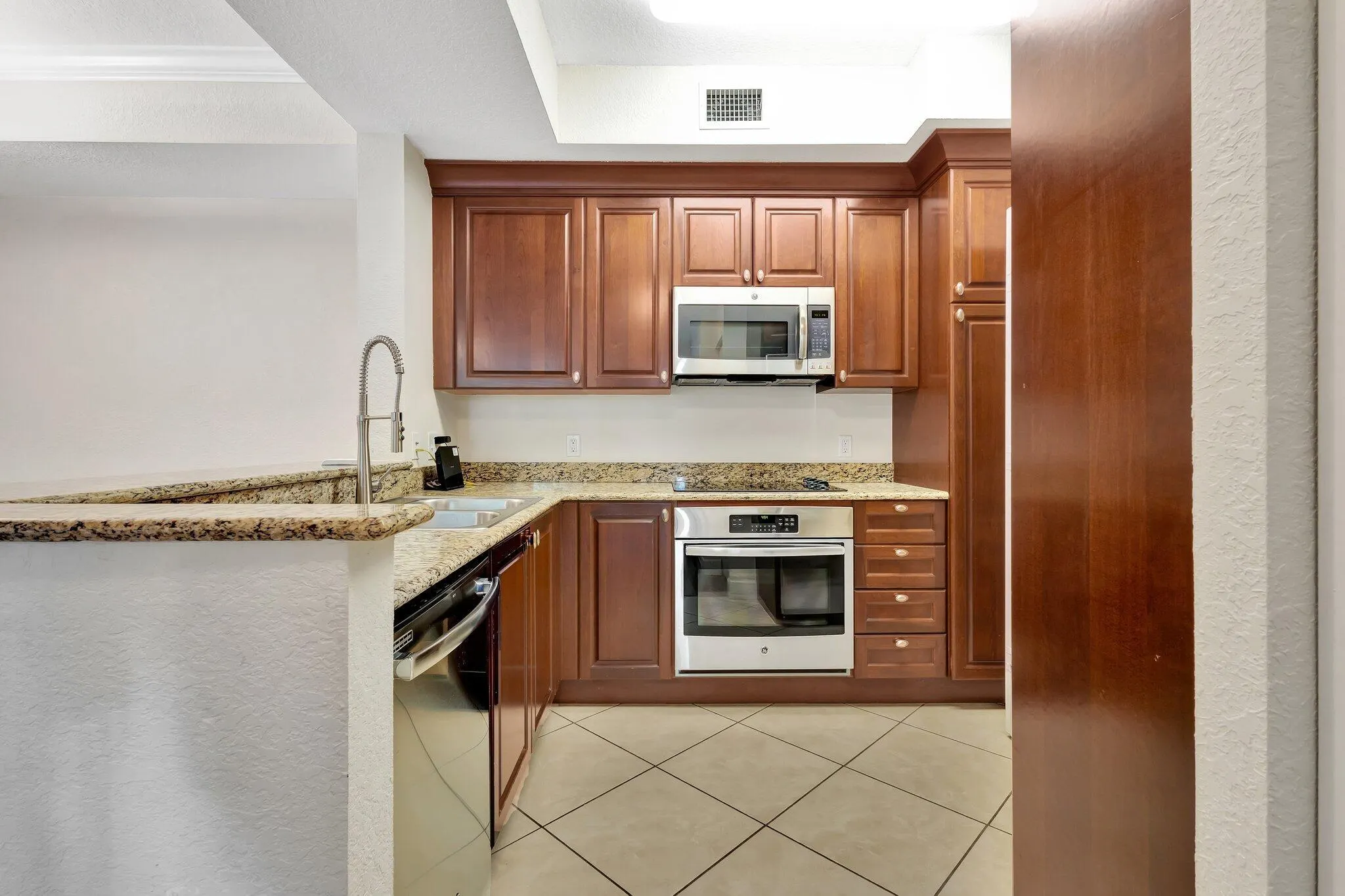 1660 RENAISSANCE COMMONS Boulevard #2124