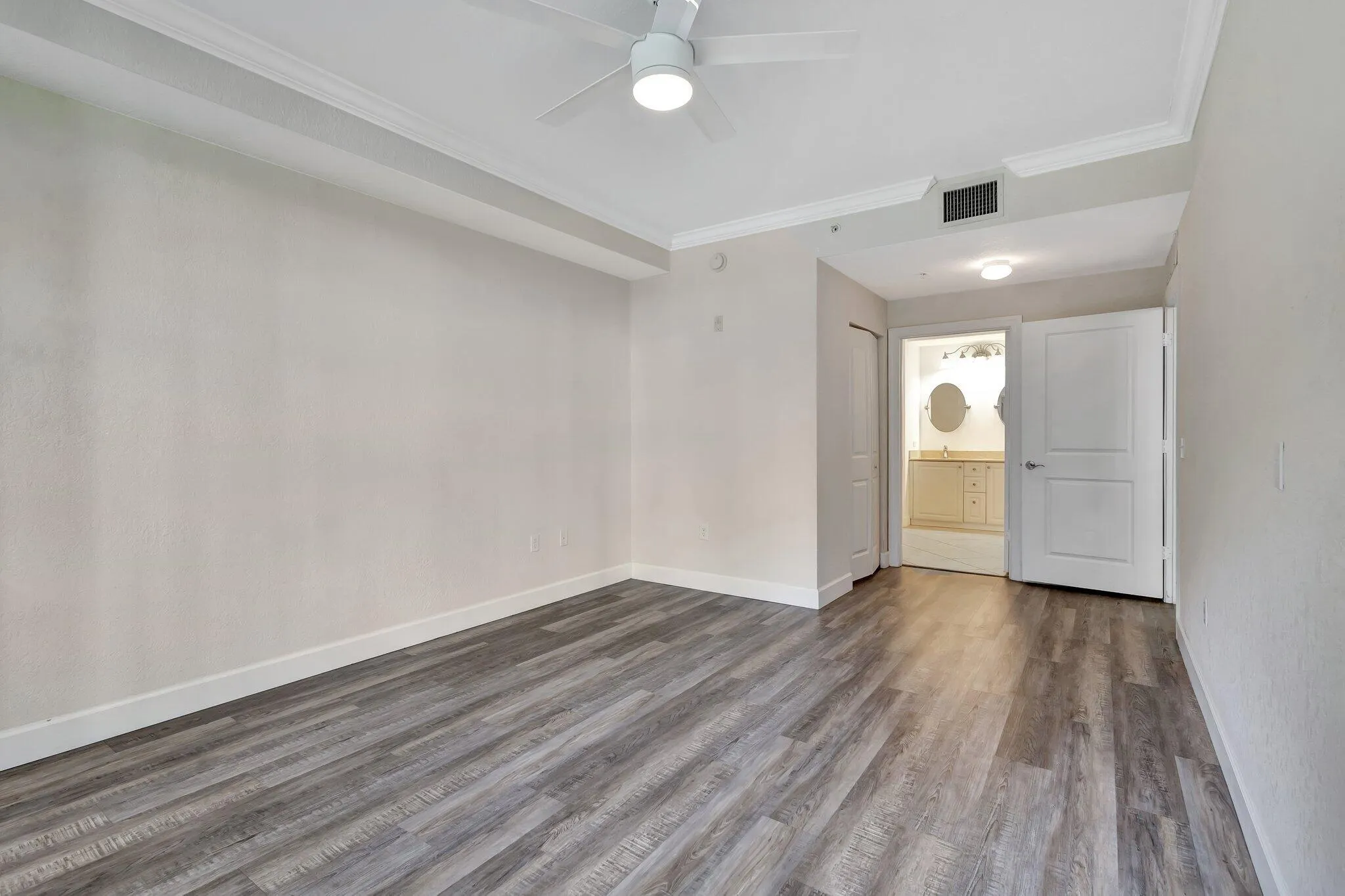 1660 RENAISSANCE COMMONS Boulevard #2124