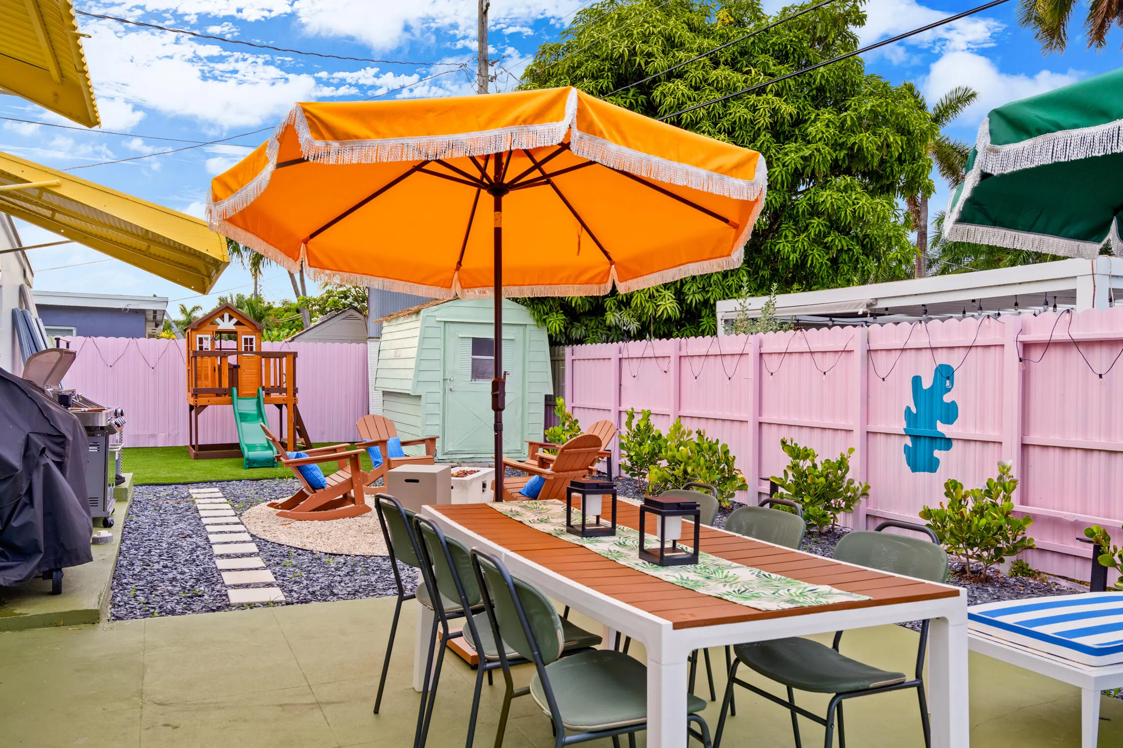 913 NE 2ND Court