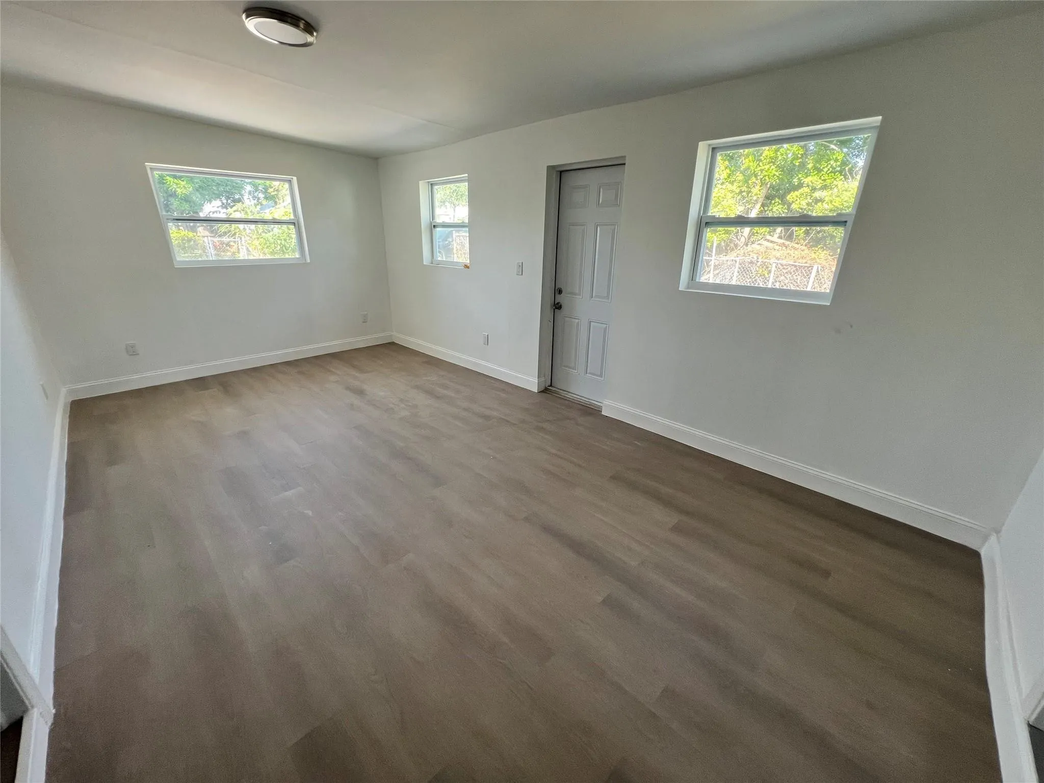 422 SW 4TH Avenue #B