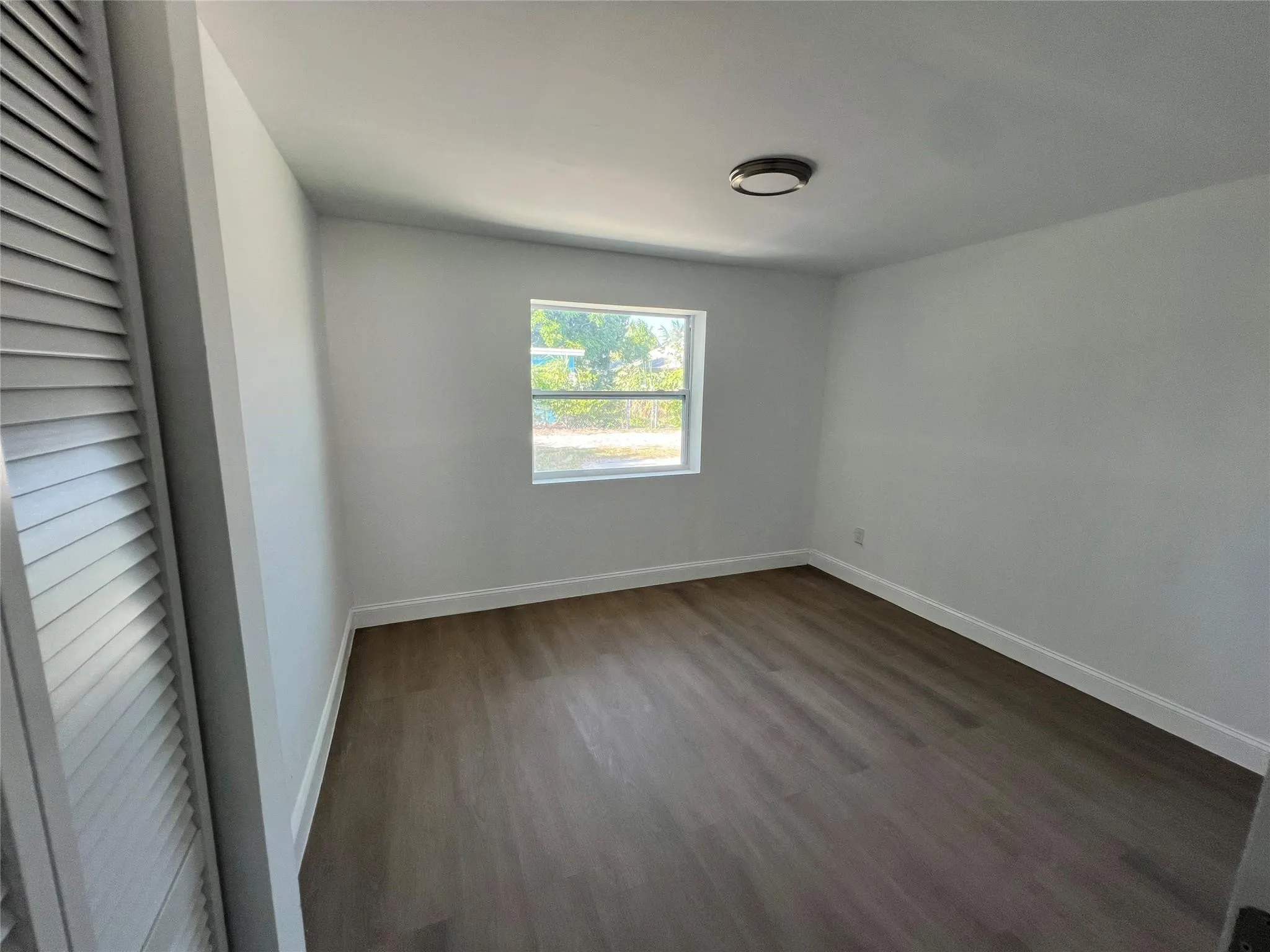 422 SW 4TH Avenue #B
