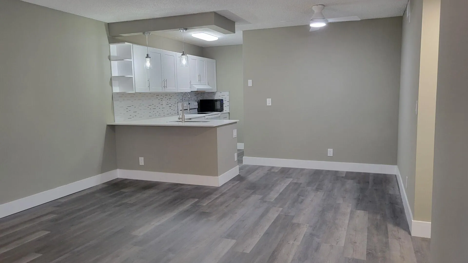 3766 N UNIVERSITY Drive #M-8