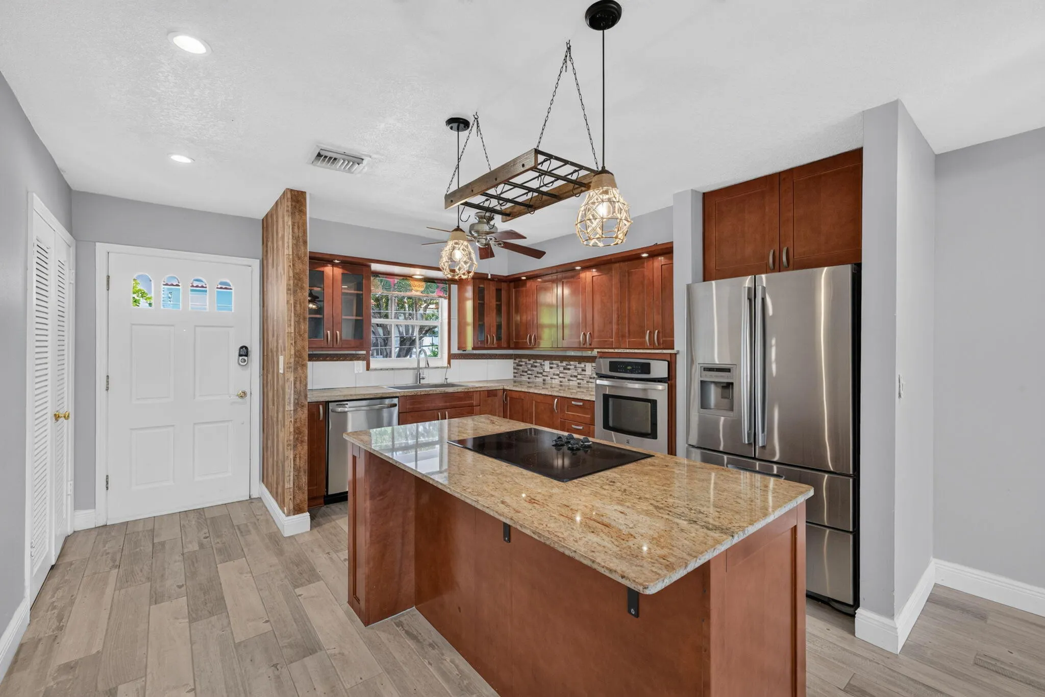 2820 NE 30TH Street #9
