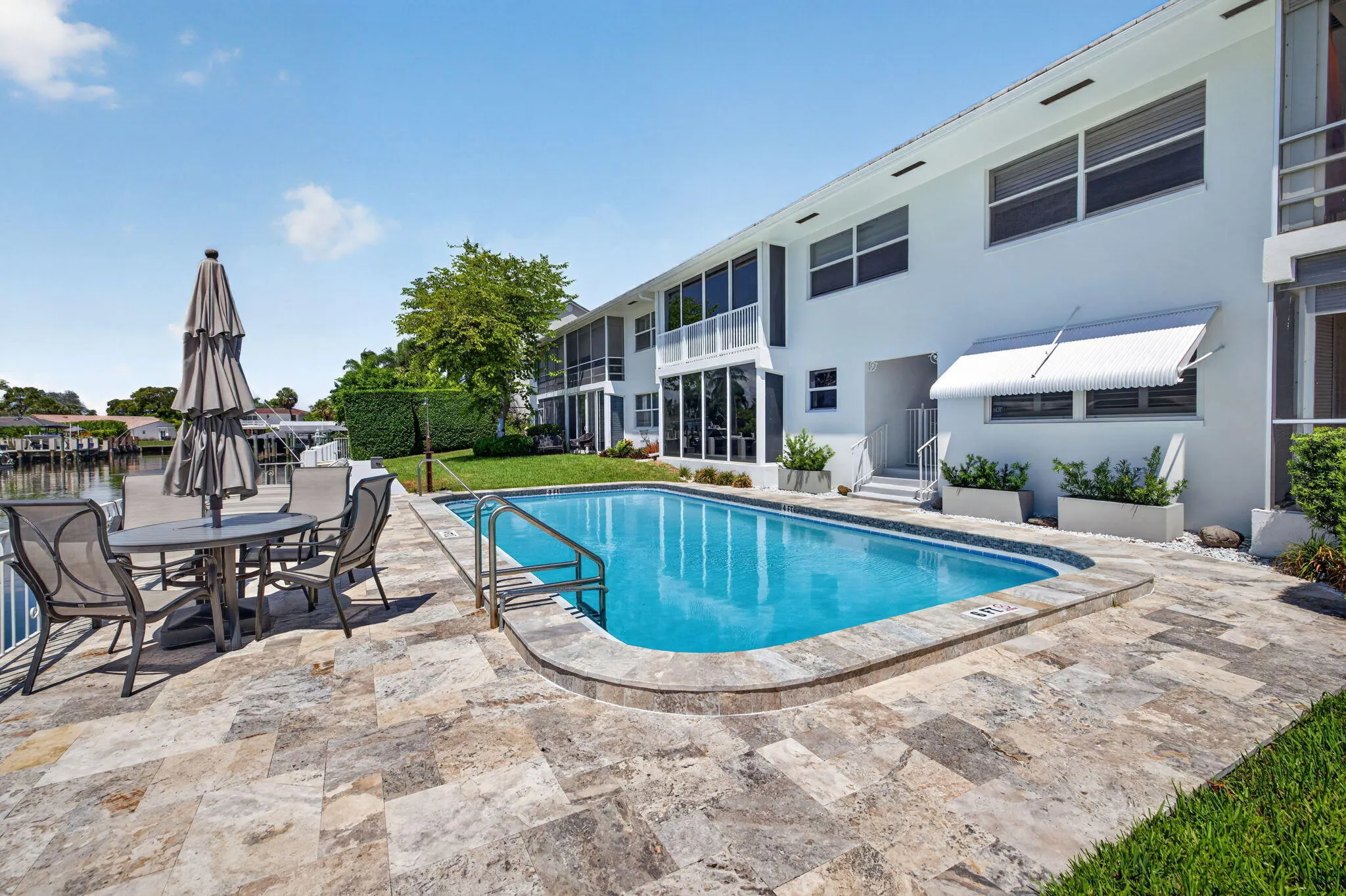 2820 NE 30TH Street #9