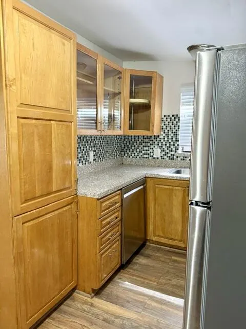 17 S L Street #1