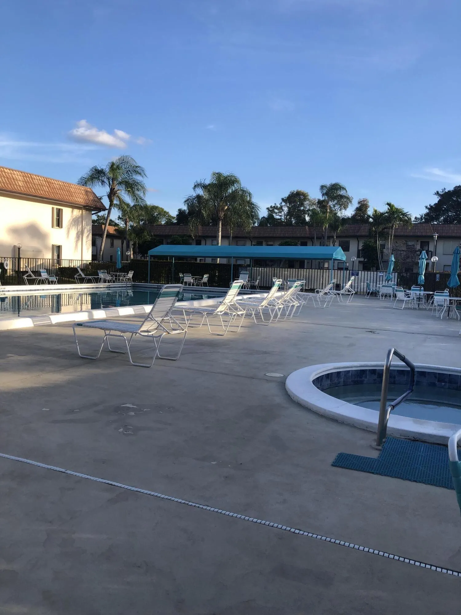 4682 LUCERNE LAKES Boulevard E #206