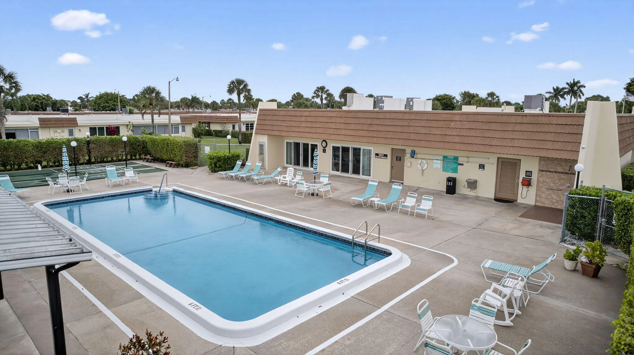 5780 Fernley Drive W #109