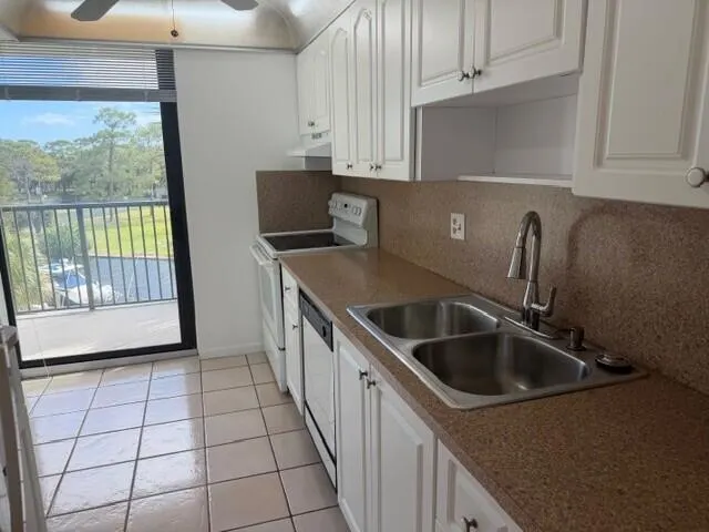 1350 RIVER REACH Drive #401
