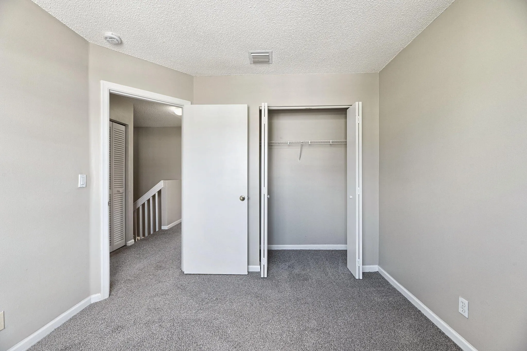 4728 SW 13TH Place