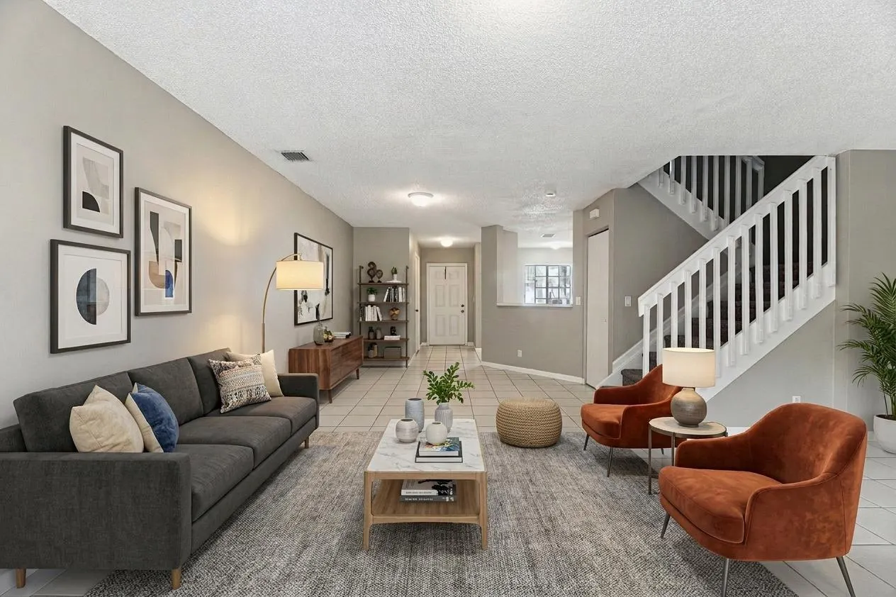4728 SW 13TH Place