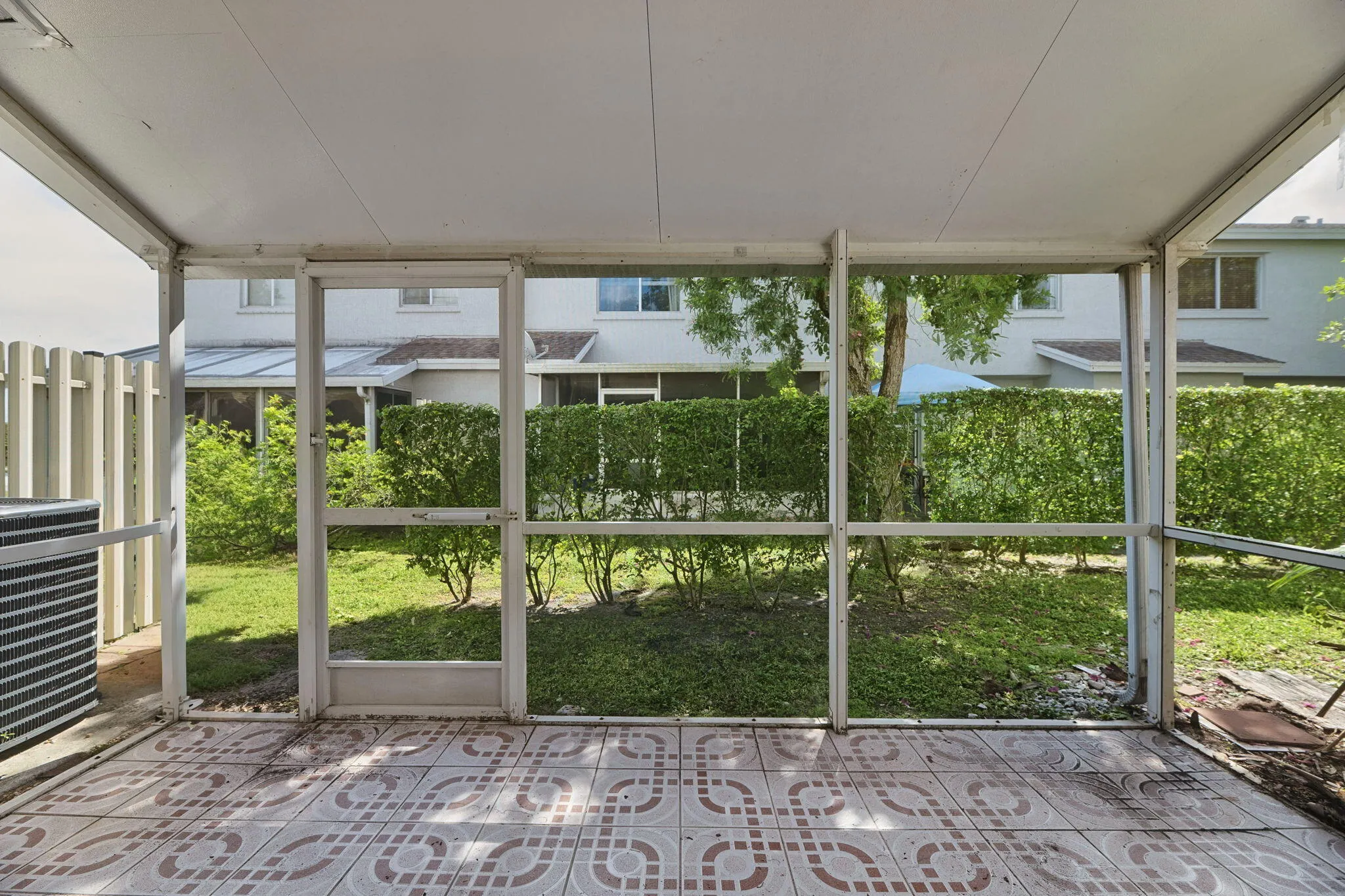 4728 SW 13TH Place