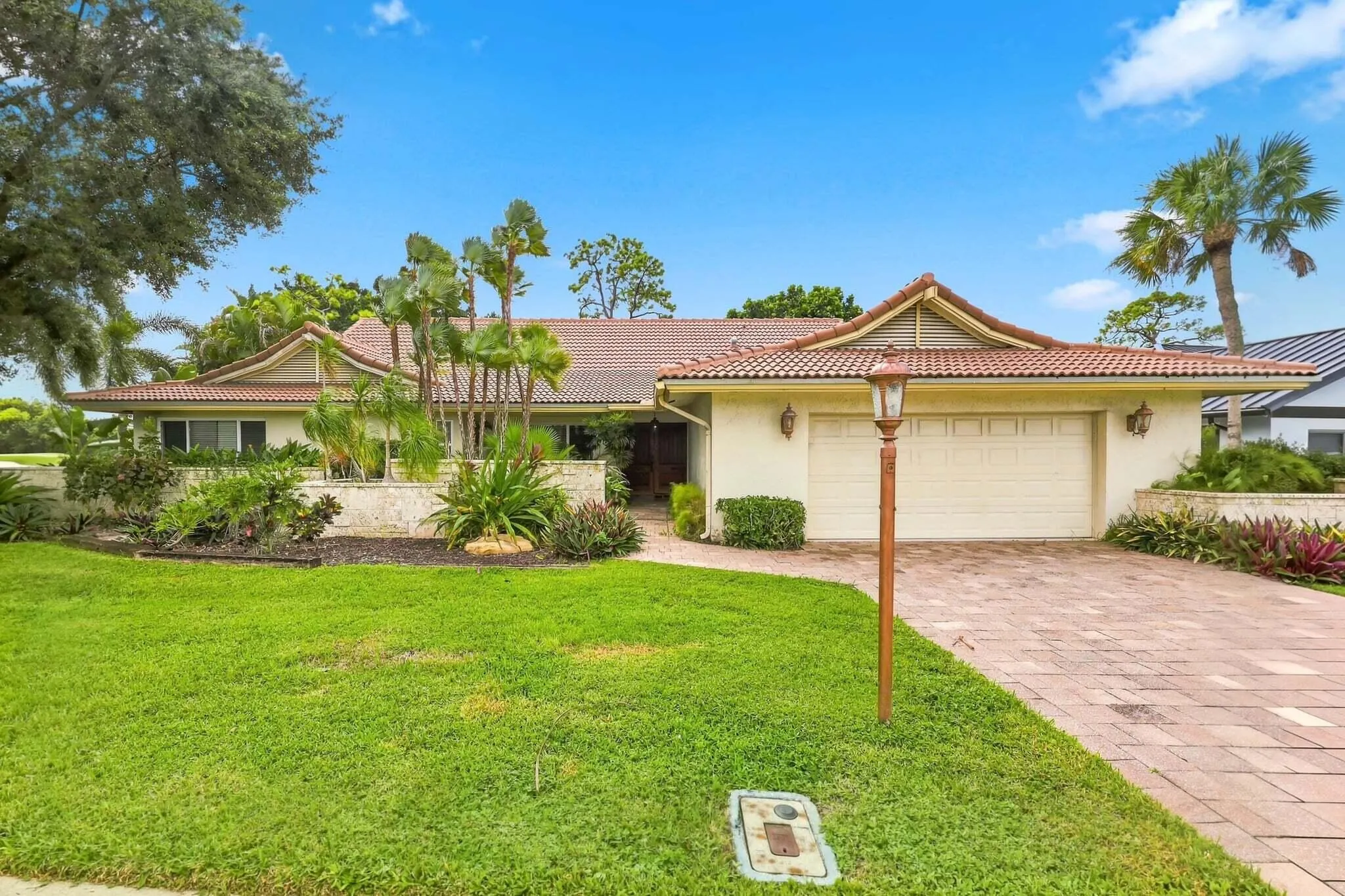 10134 Boca Woods Lane