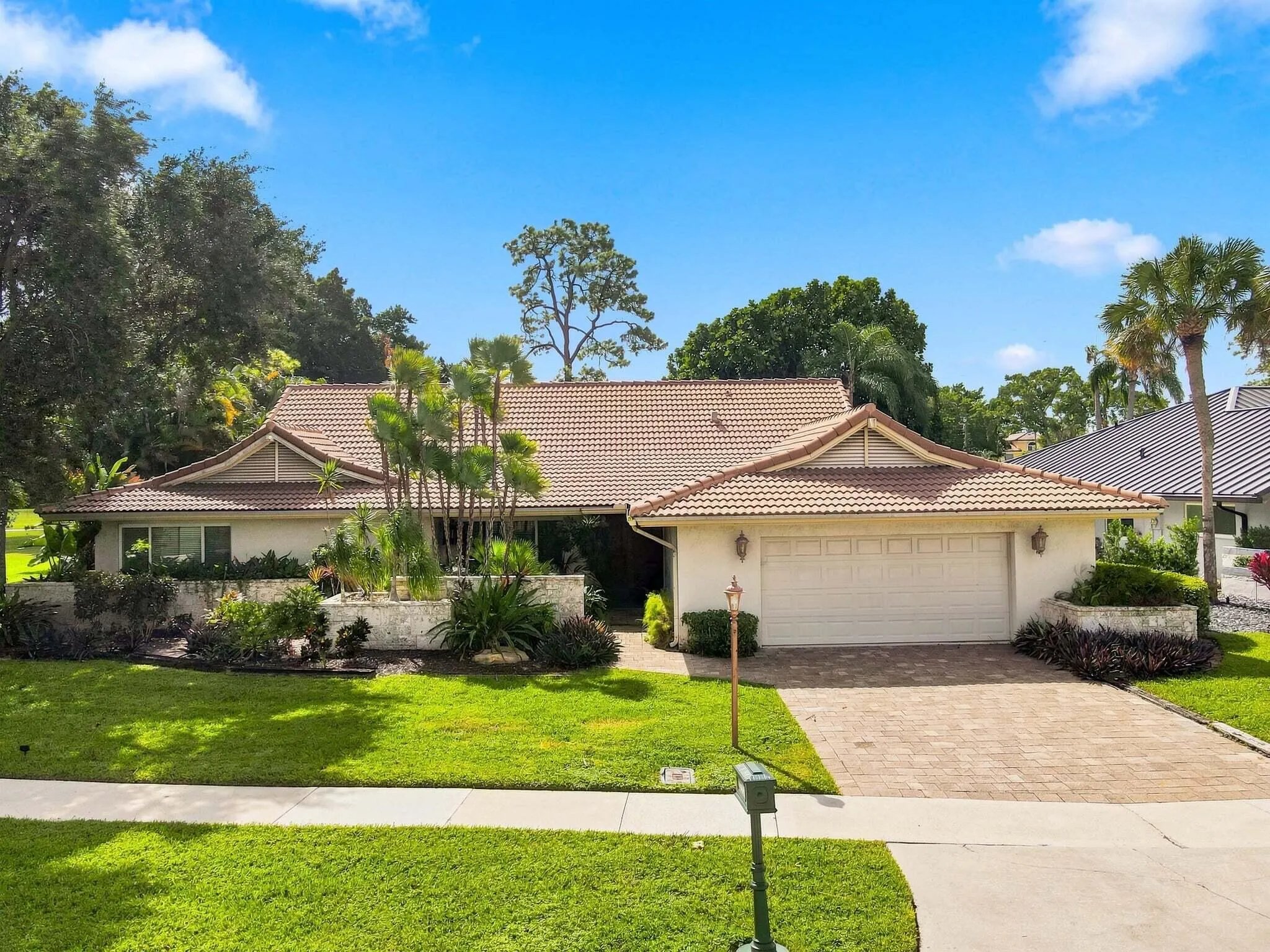 10134 Boca Woods Lane