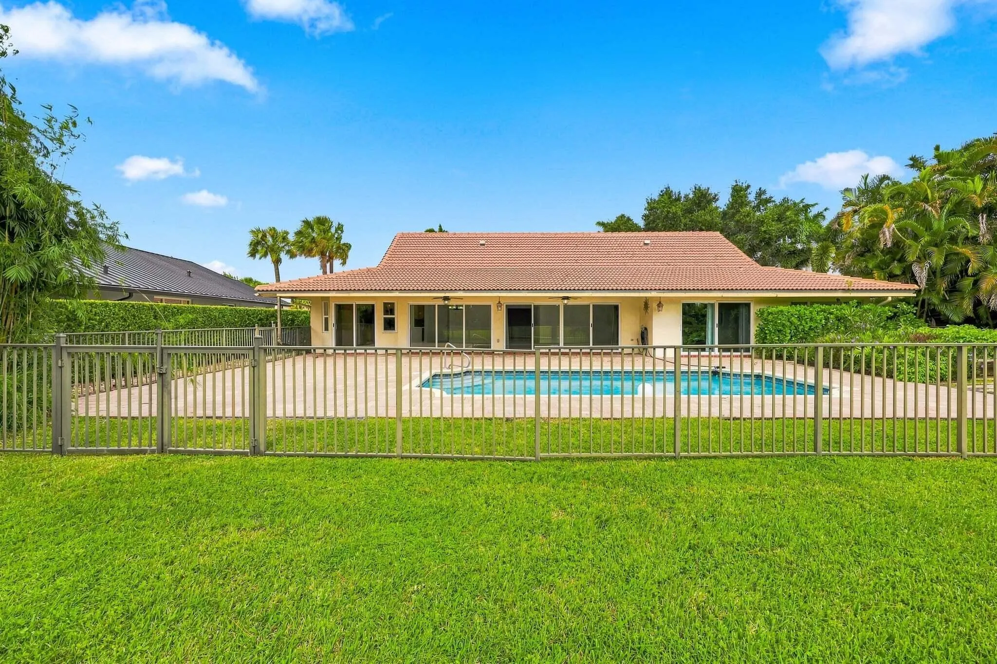 10134 Boca Woods Lane