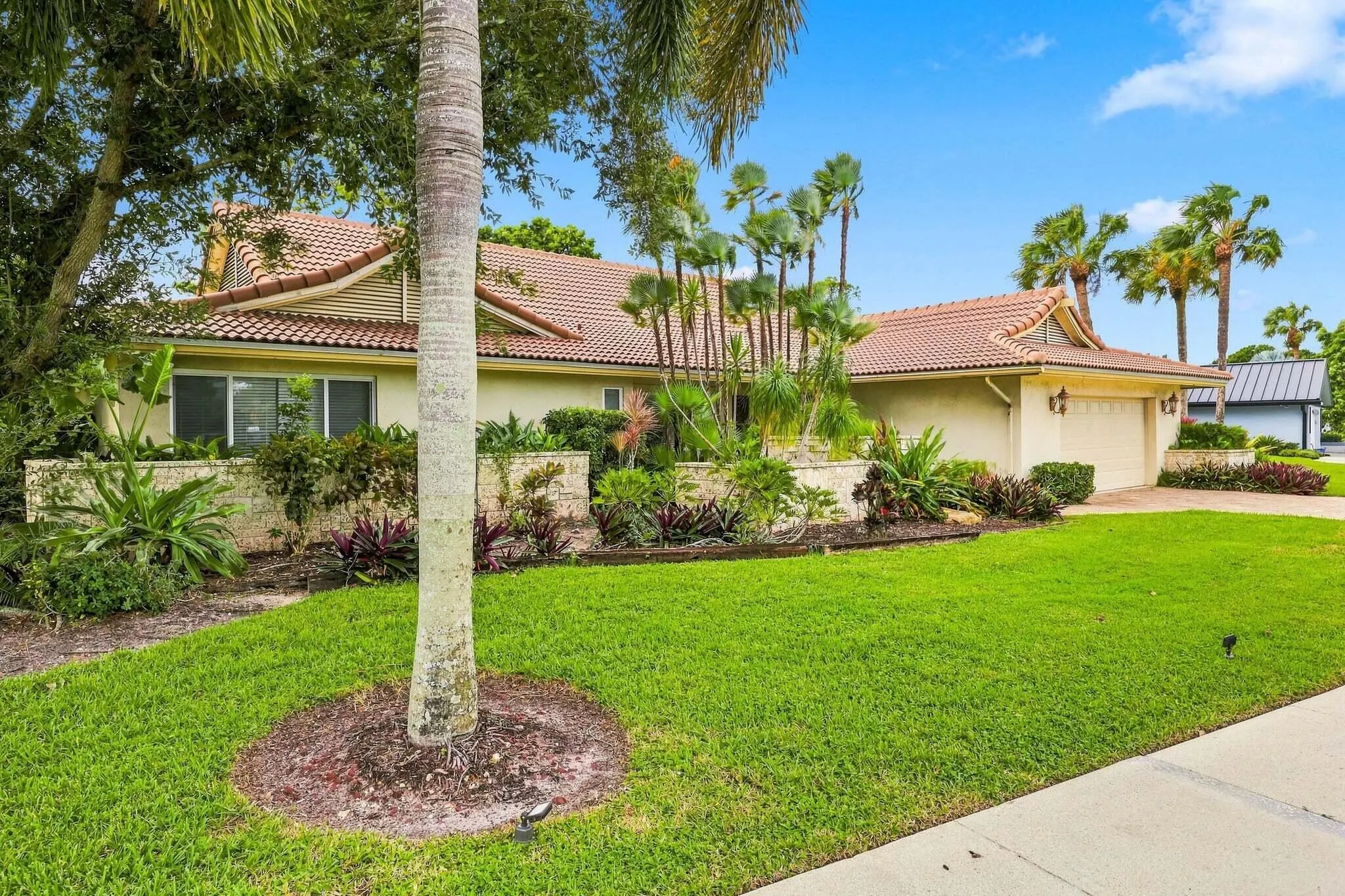 10134 Boca Woods Lane