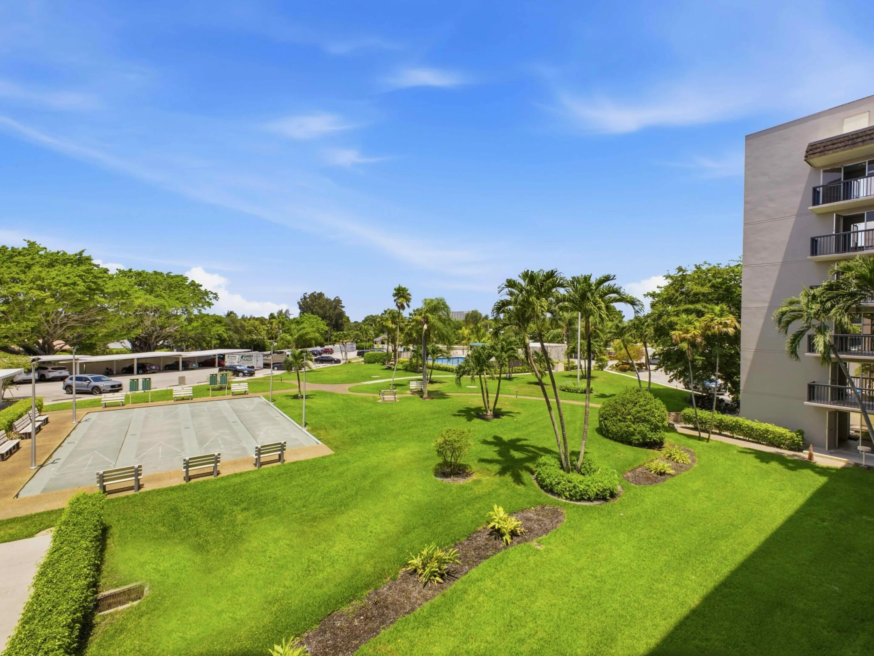 555 NW 4th Avenue #218