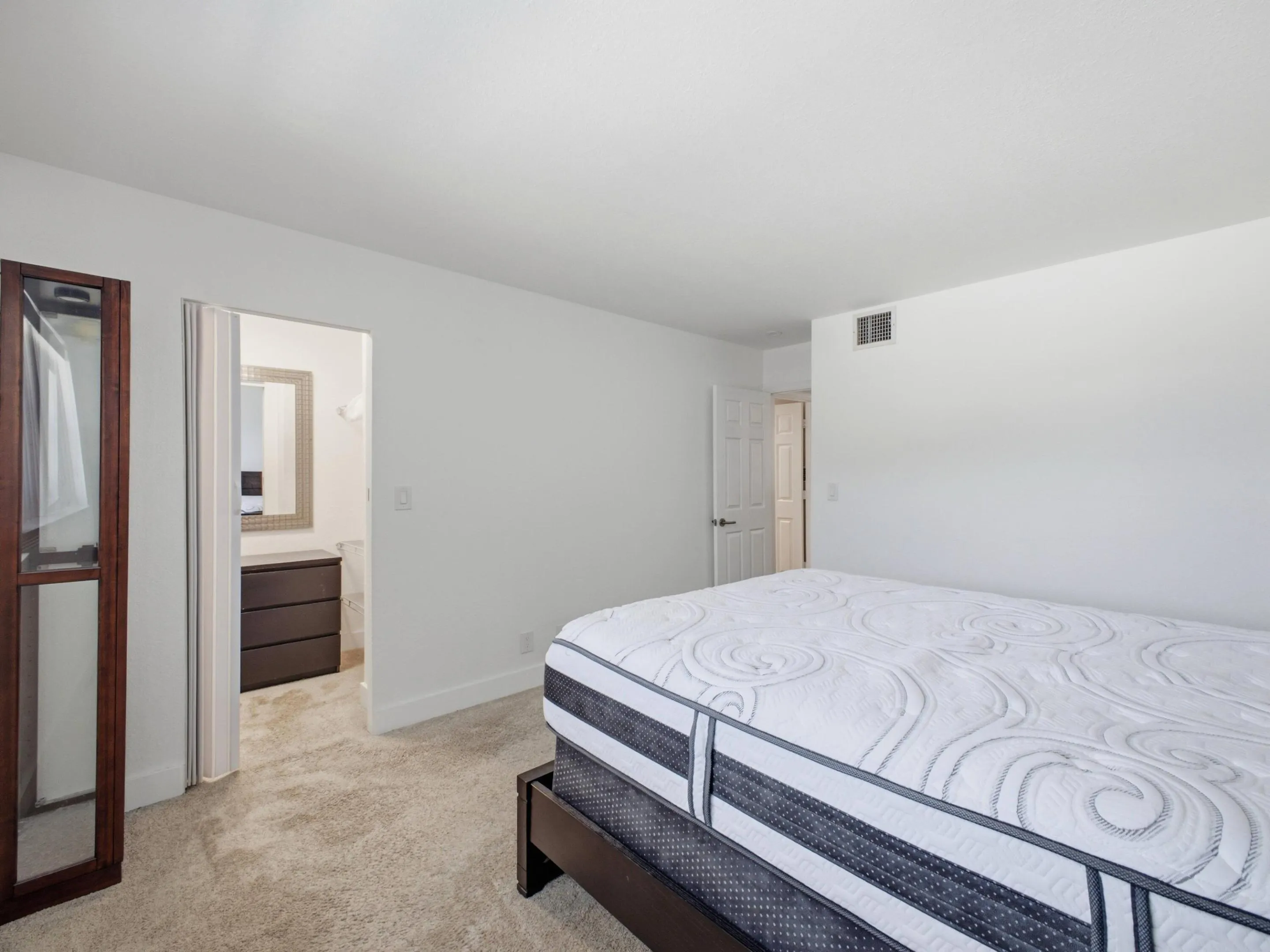 555 NW 4th Avenue #218