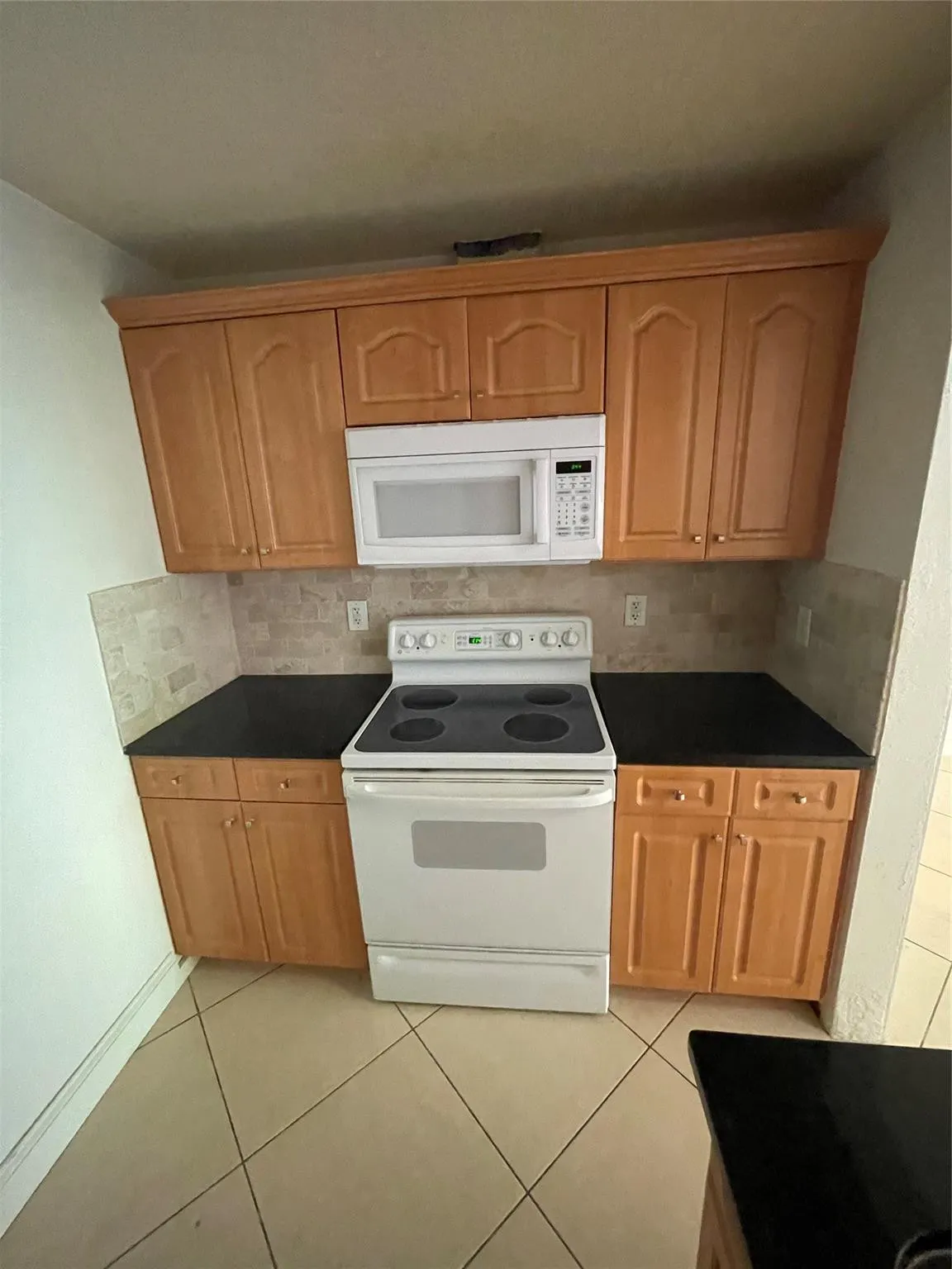 770 SE 2ND Avenue #B210