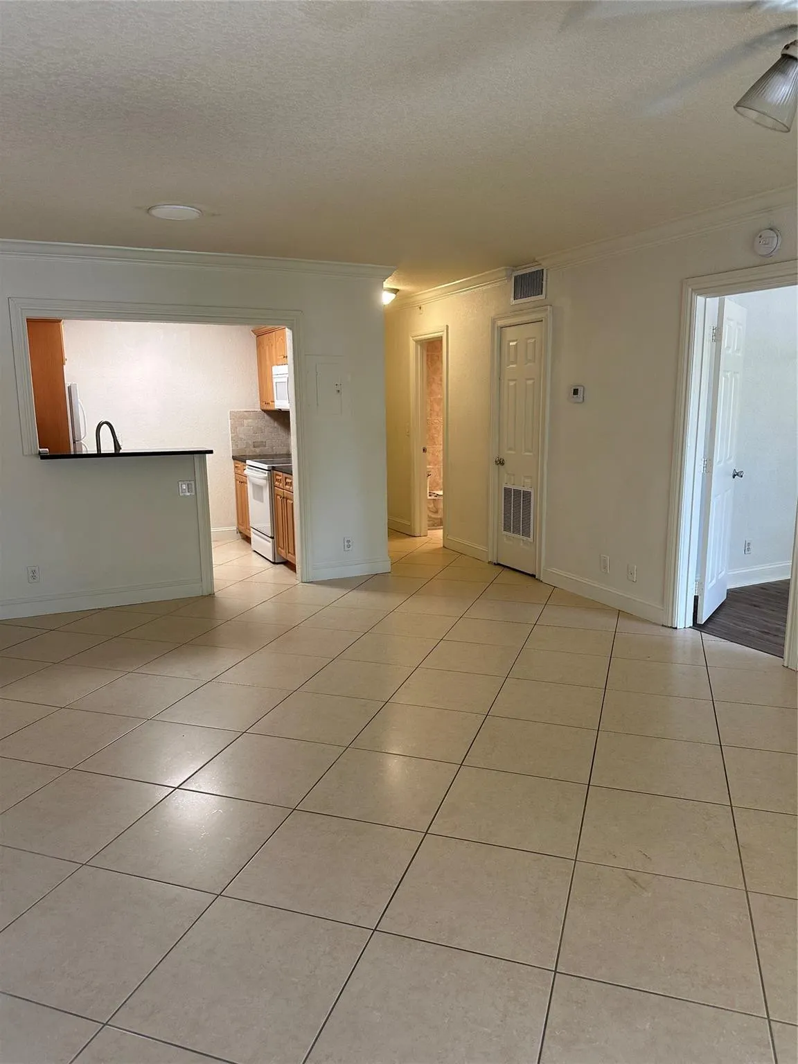 770 SE 2ND Avenue #B210