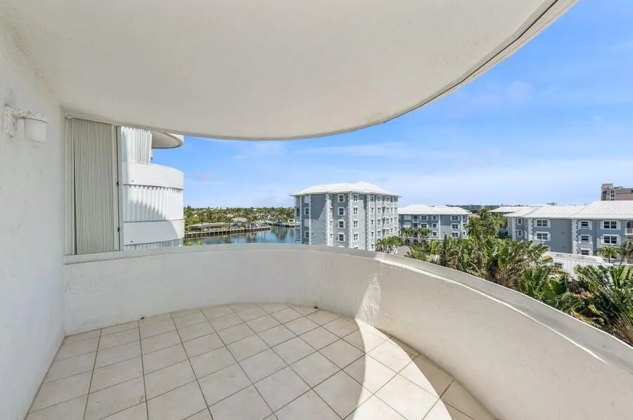 2200 S Ocean Boulevard #606