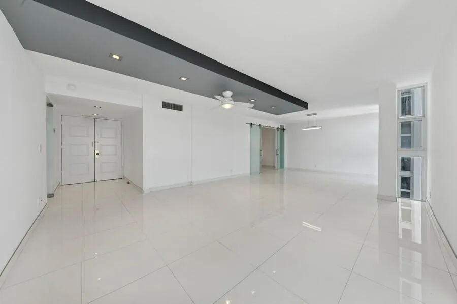 2200 S Ocean Boulevard #606