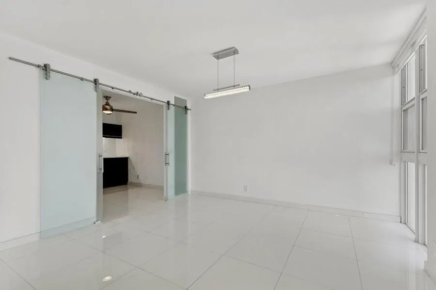 2200 S Ocean Boulevard #606