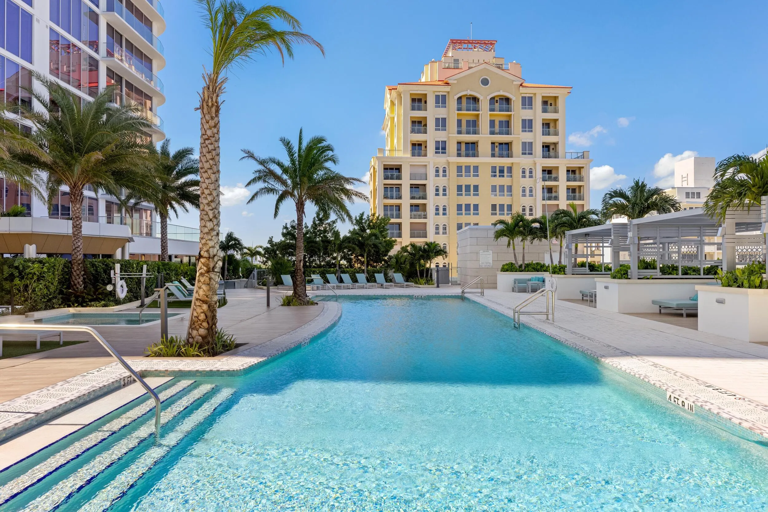 151 N Seabreeze Boulevard #PH-2601E / PH-2602E