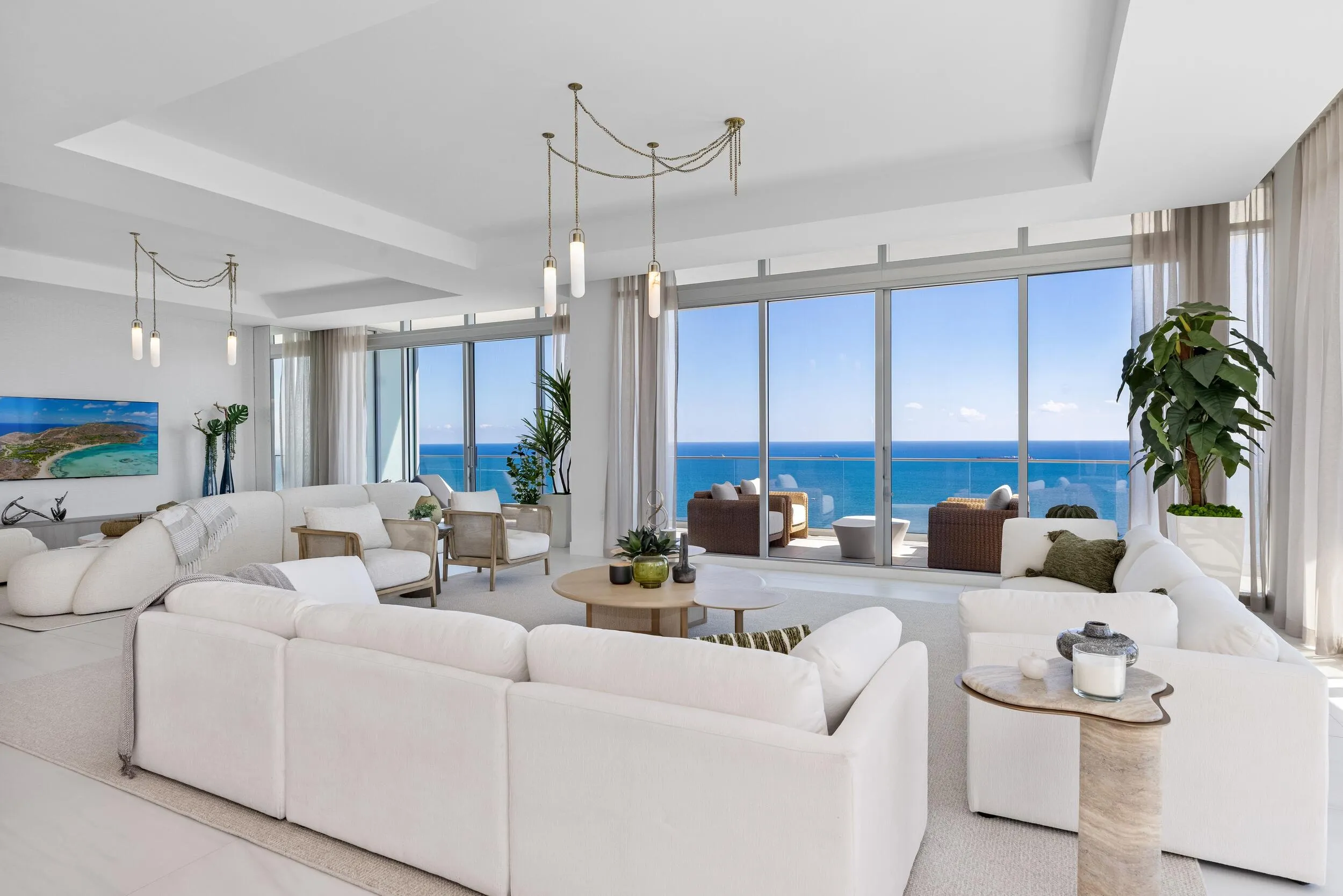 151 N Seabreeze Boulevard #PH-2601E / PH-2602E