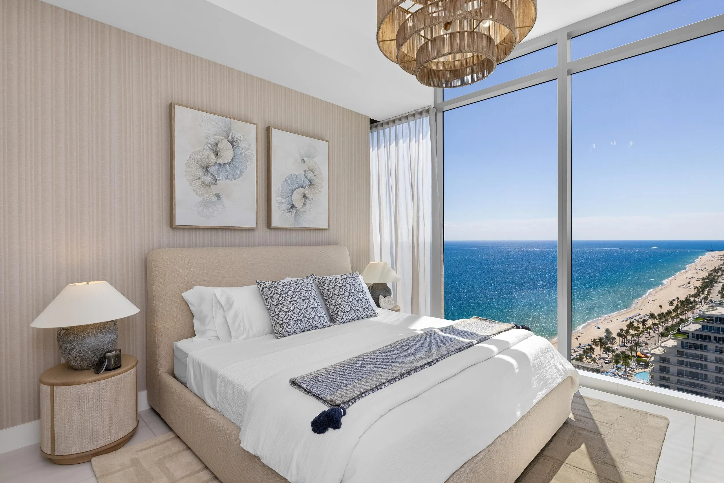 151 N Seabreeze Boulevard #PH-2601E / PH-2602E