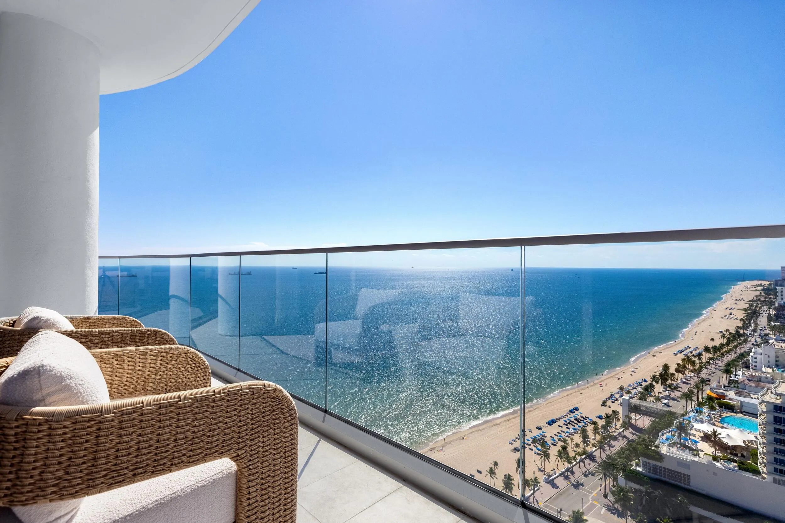 151 N Seabreeze Boulevard #PH-2601E / PH-2602E