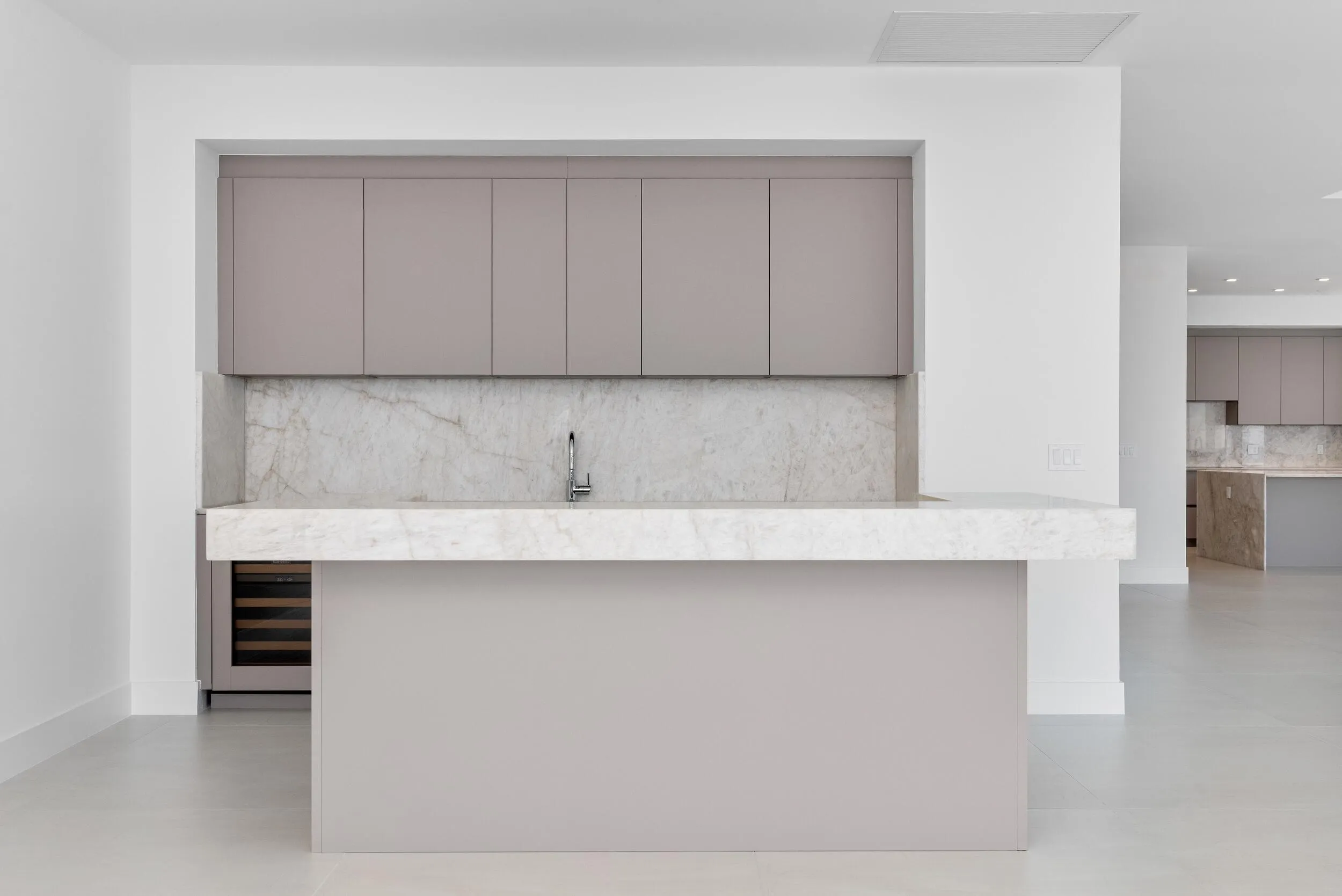 151 N Seabreeze Boulevard #PH-2601E / PH-2602E