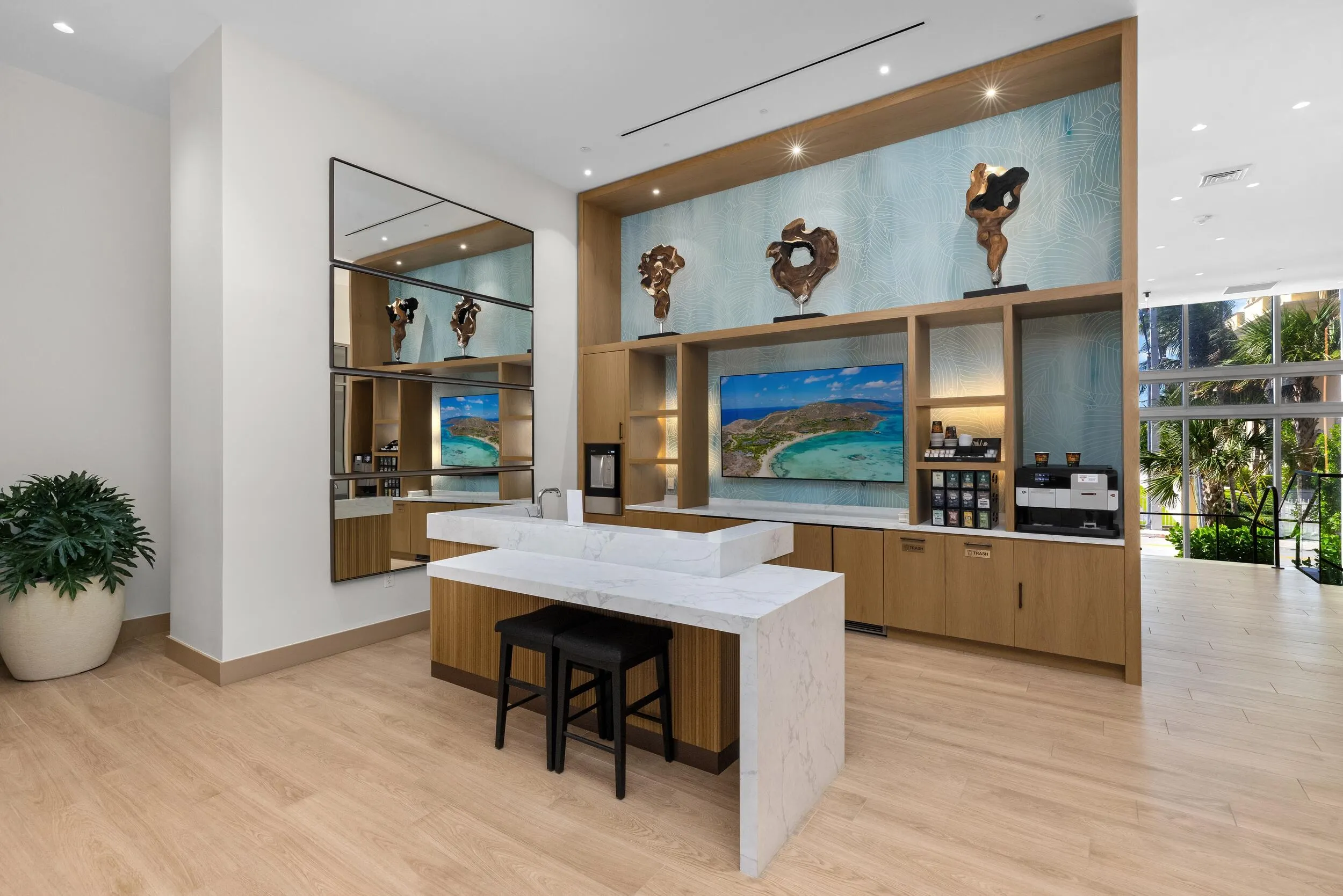 151 N Seabreeze Boulevard #PH-2601E / PH-2602E