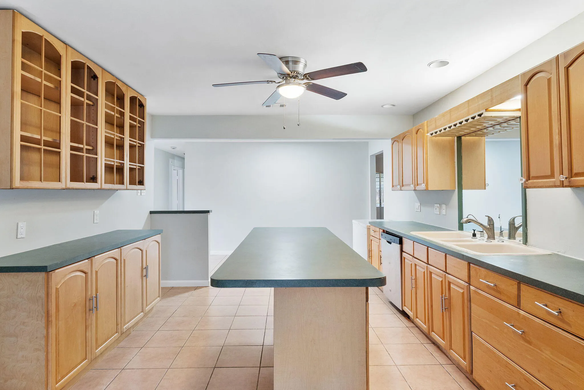 415 NW 7TH Court