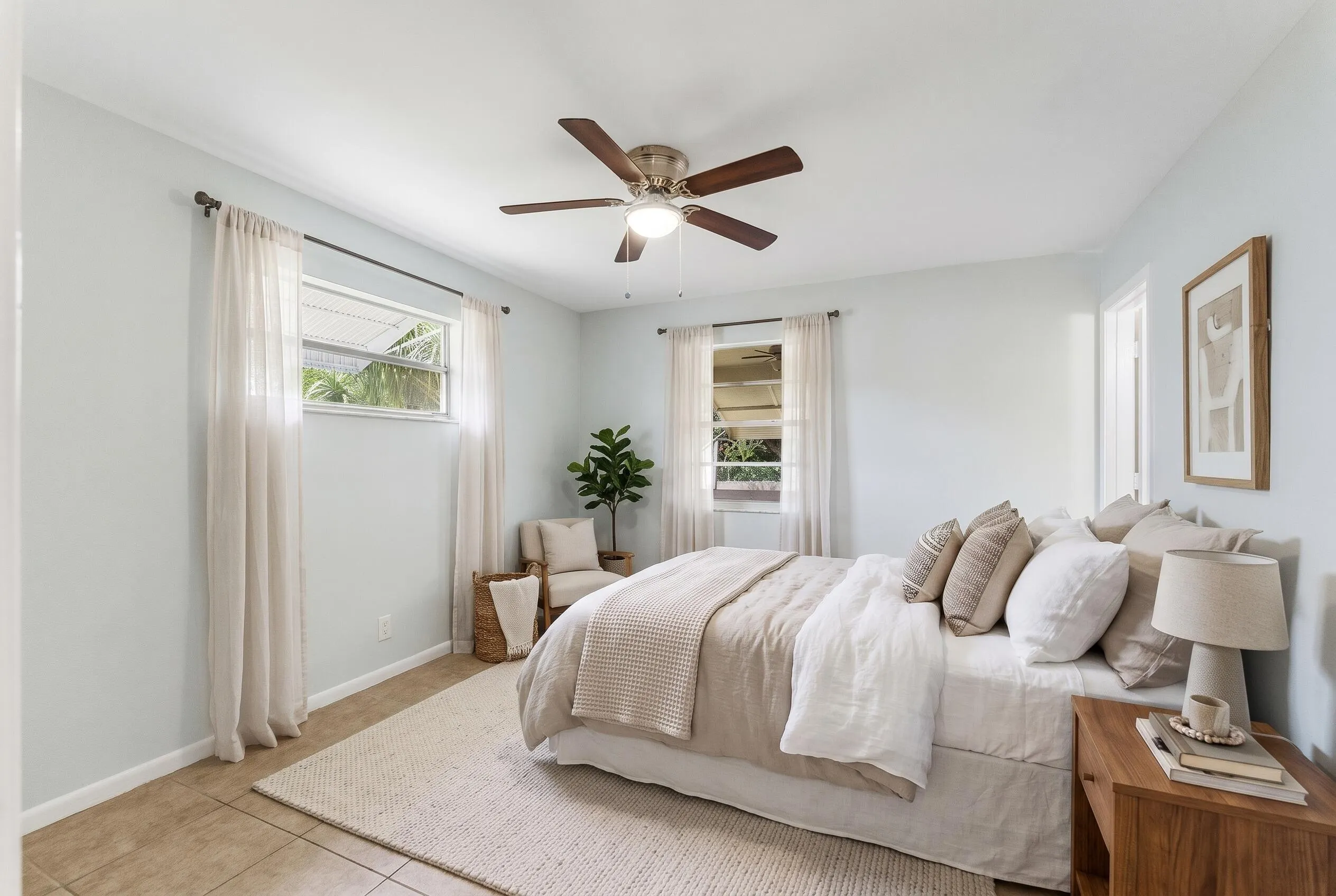 415 NW 7TH Court