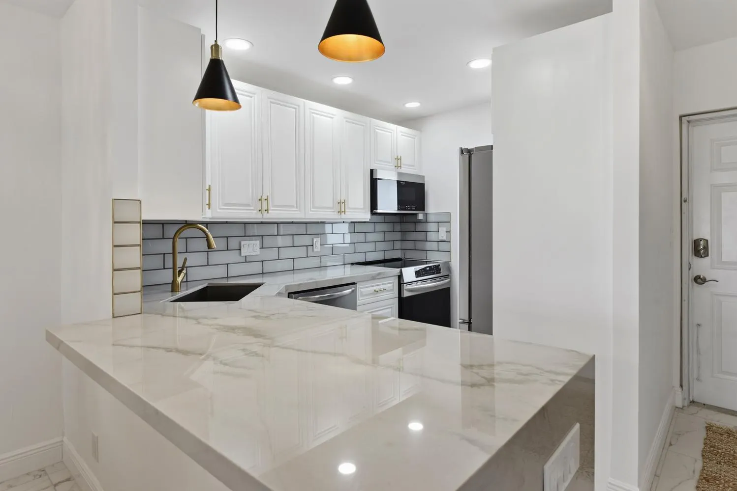 1301 E HILLSBORO Boulevard #503