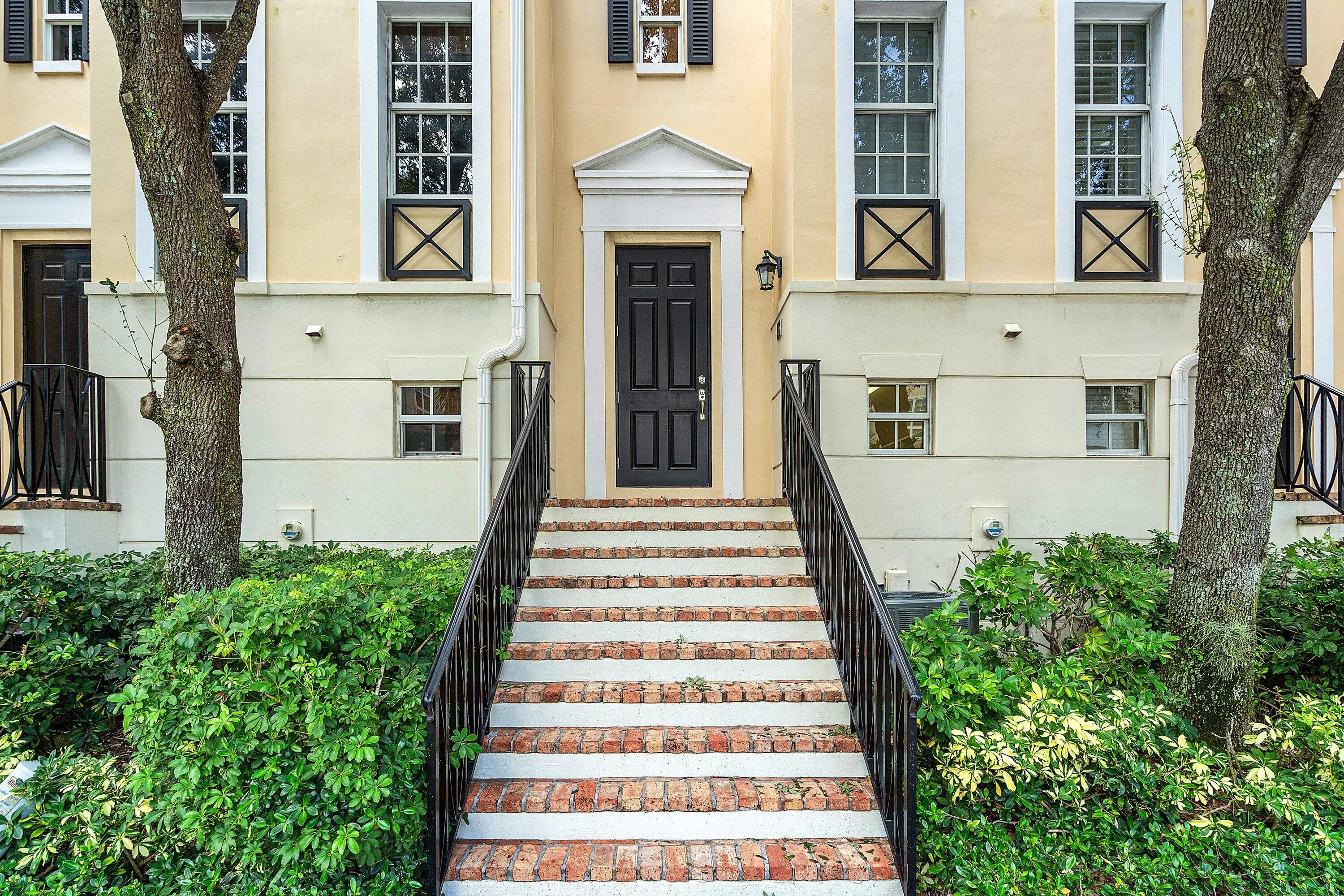 75 NE 5TH Avenue #D