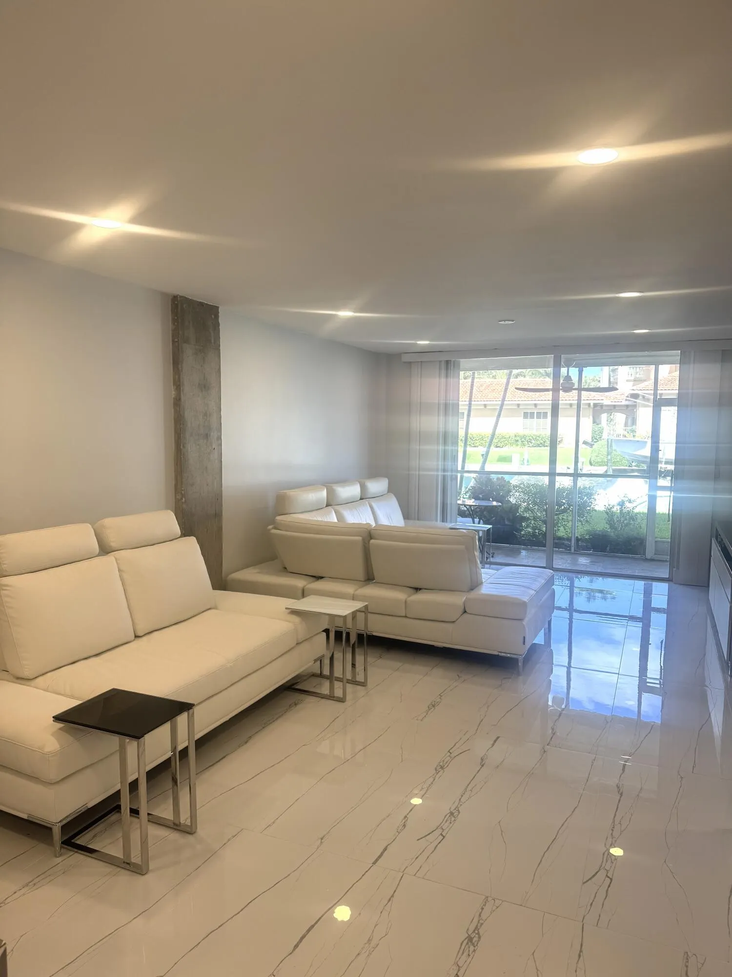 105 PARADISE HARBOUR Boulevard #108