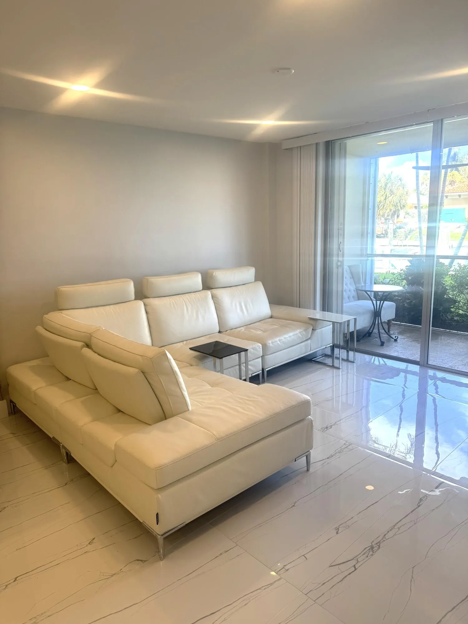 105 PARADISE HARBOUR Boulevard #108