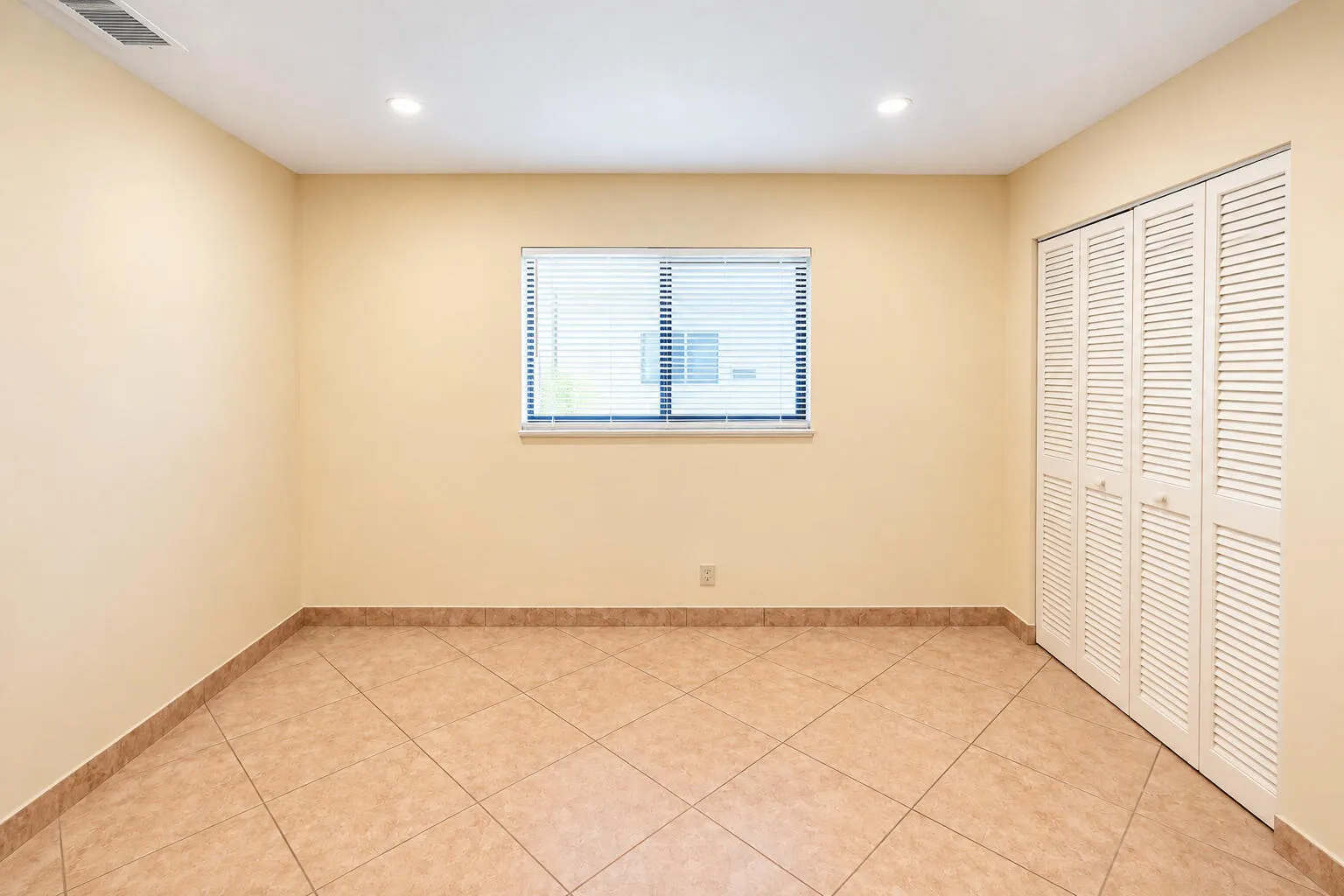 230 SE 1st Street #2