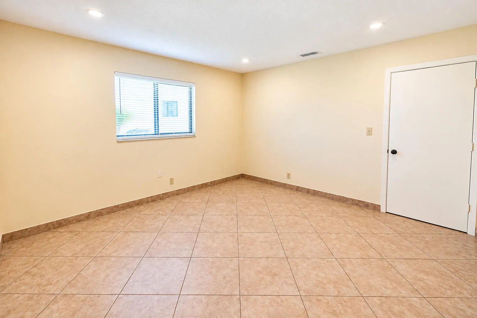 230 SE 1st Street #2