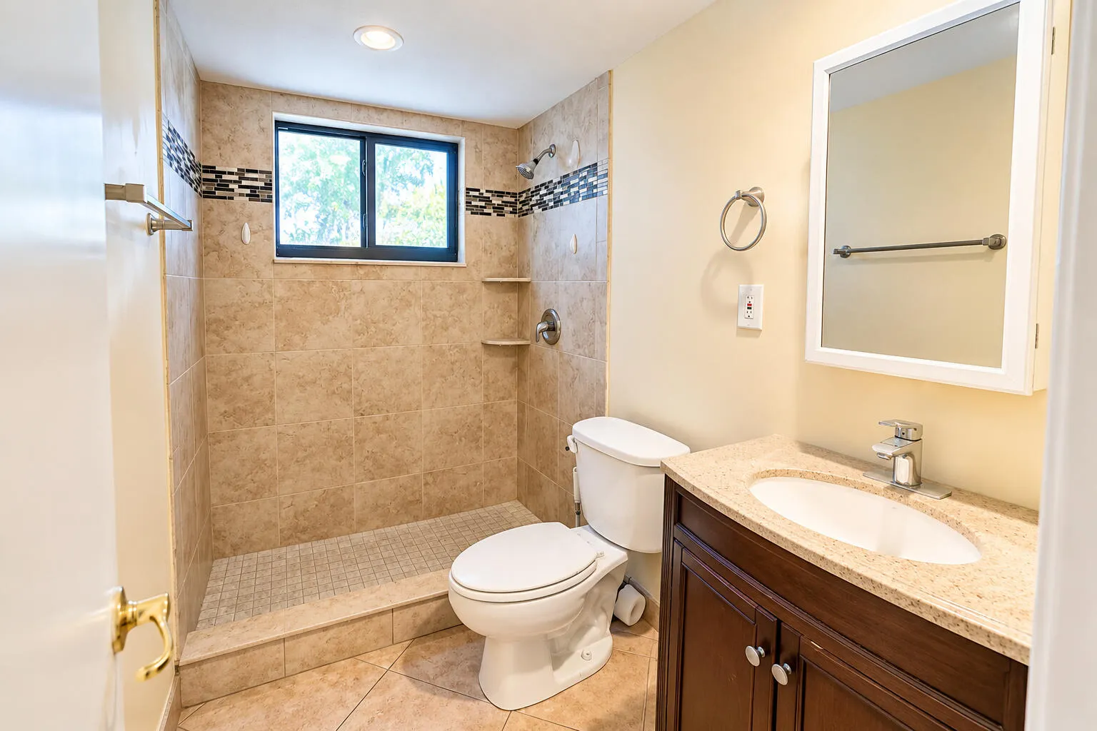 230 SE 1st Street #2
