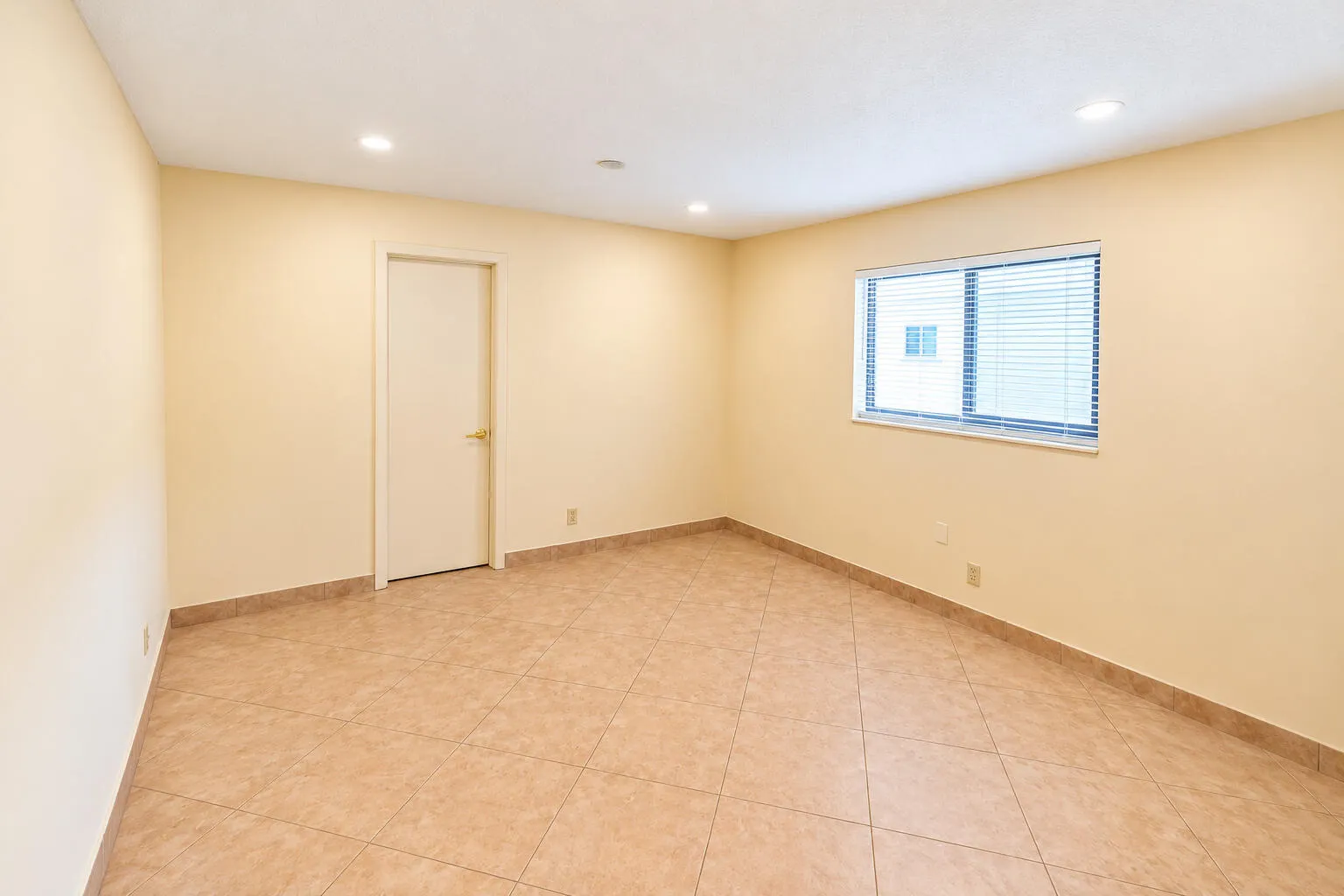 230 SE 1st Street #2