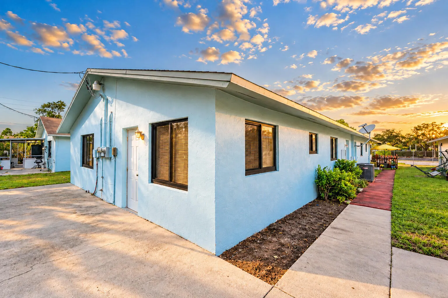 230 SE 1st Street #2