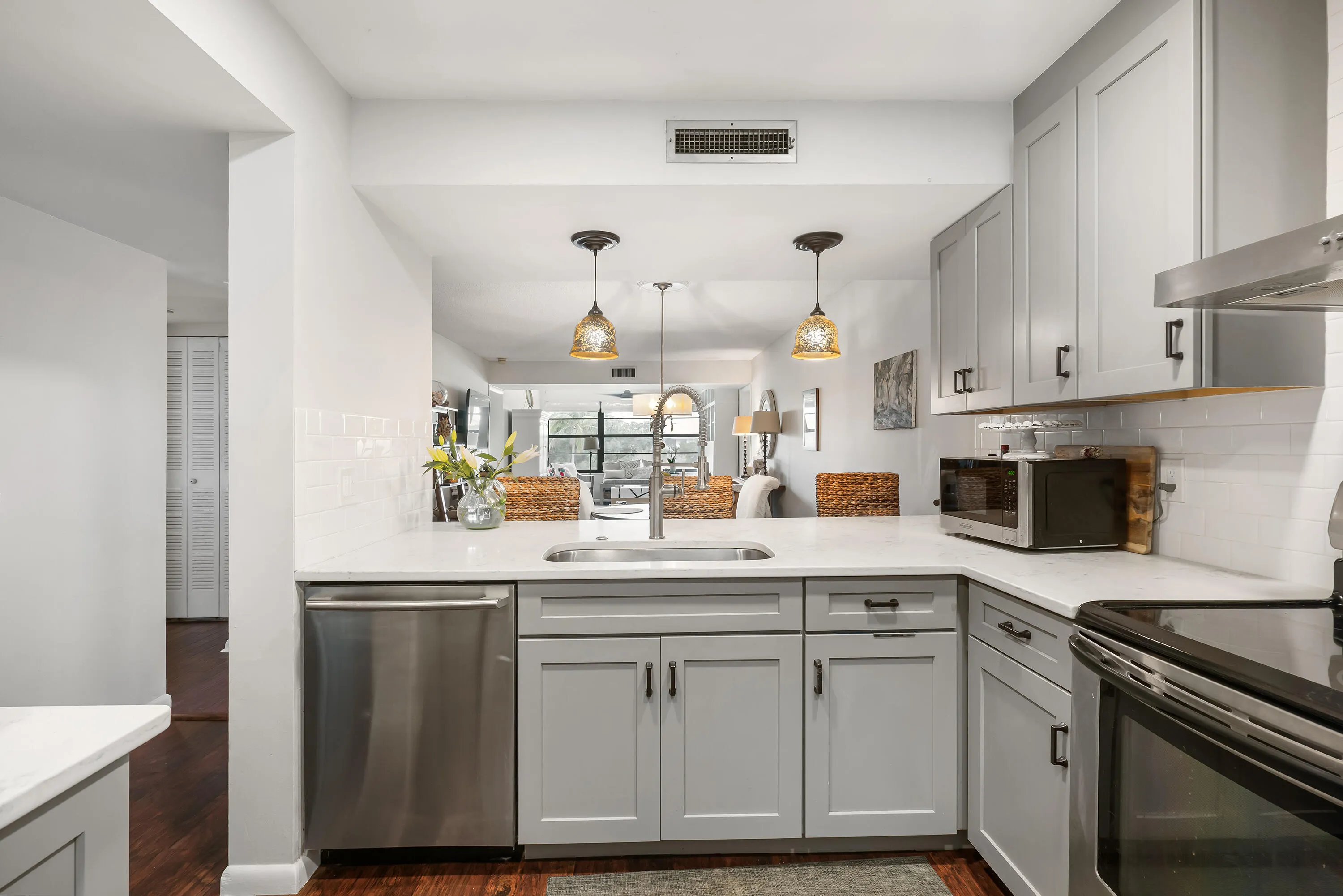 6037 BALBOA Circle #403