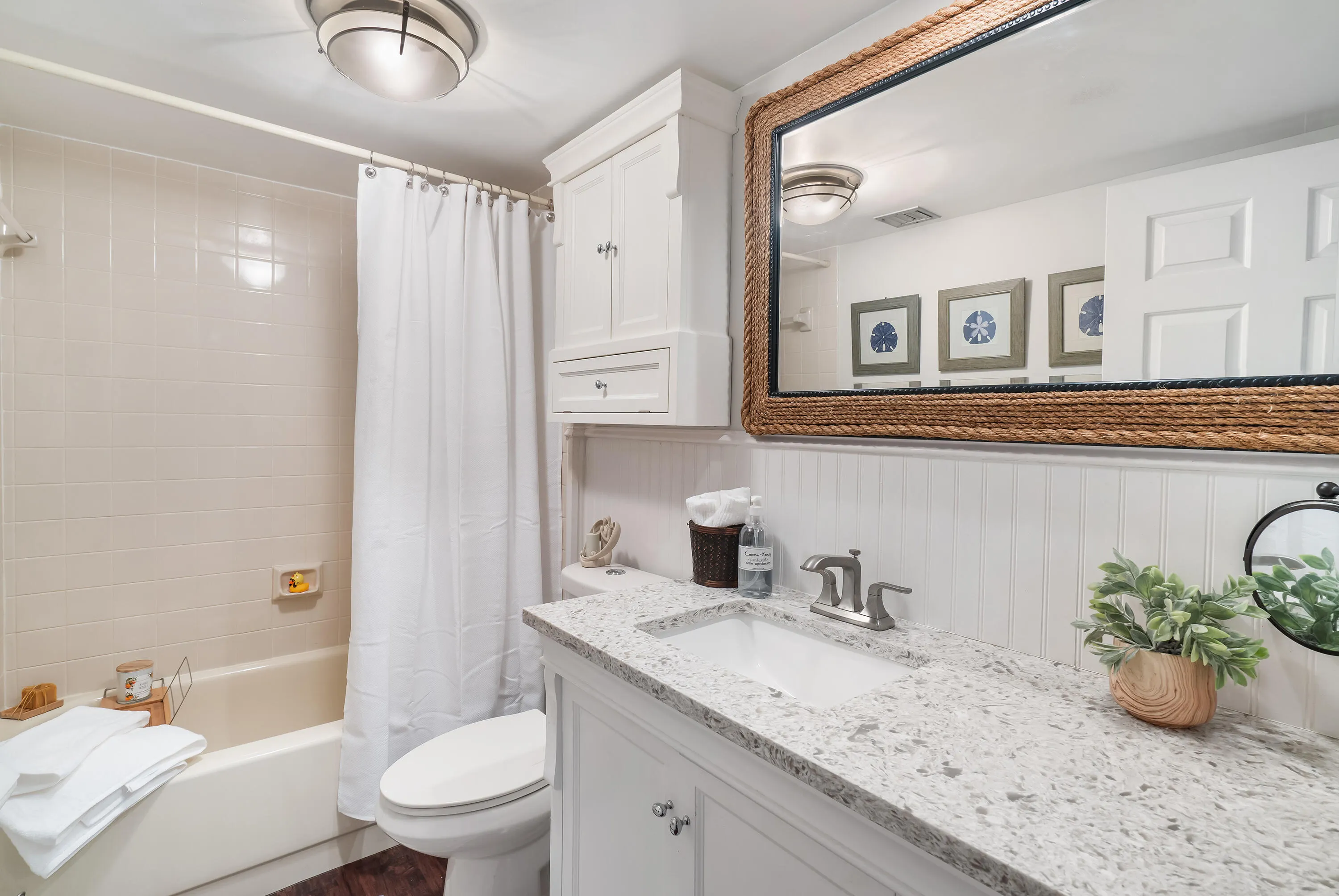 6037 BALBOA Circle #403