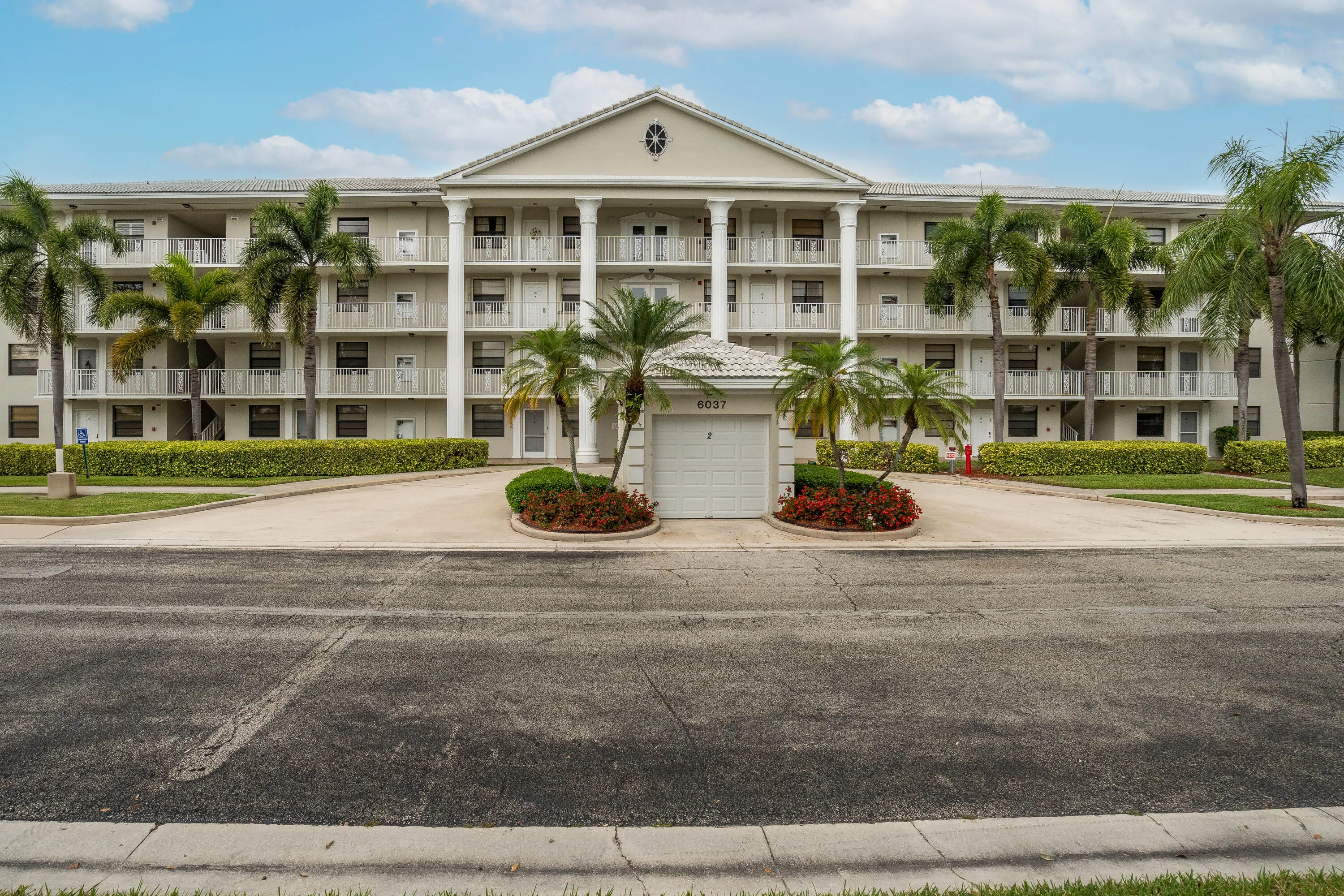 6037 BALBOA Circle #403