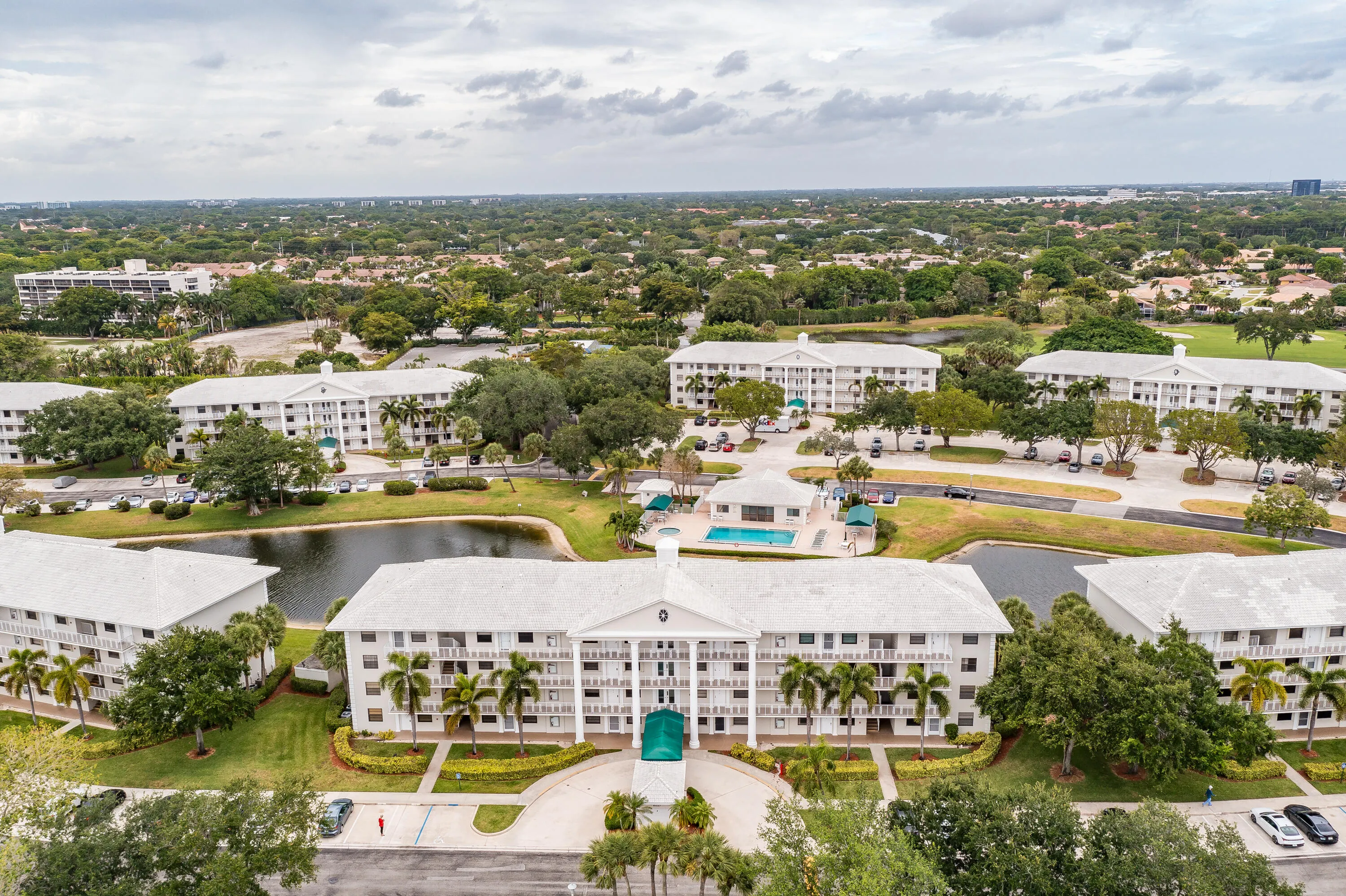 6037 BALBOA Circle #403